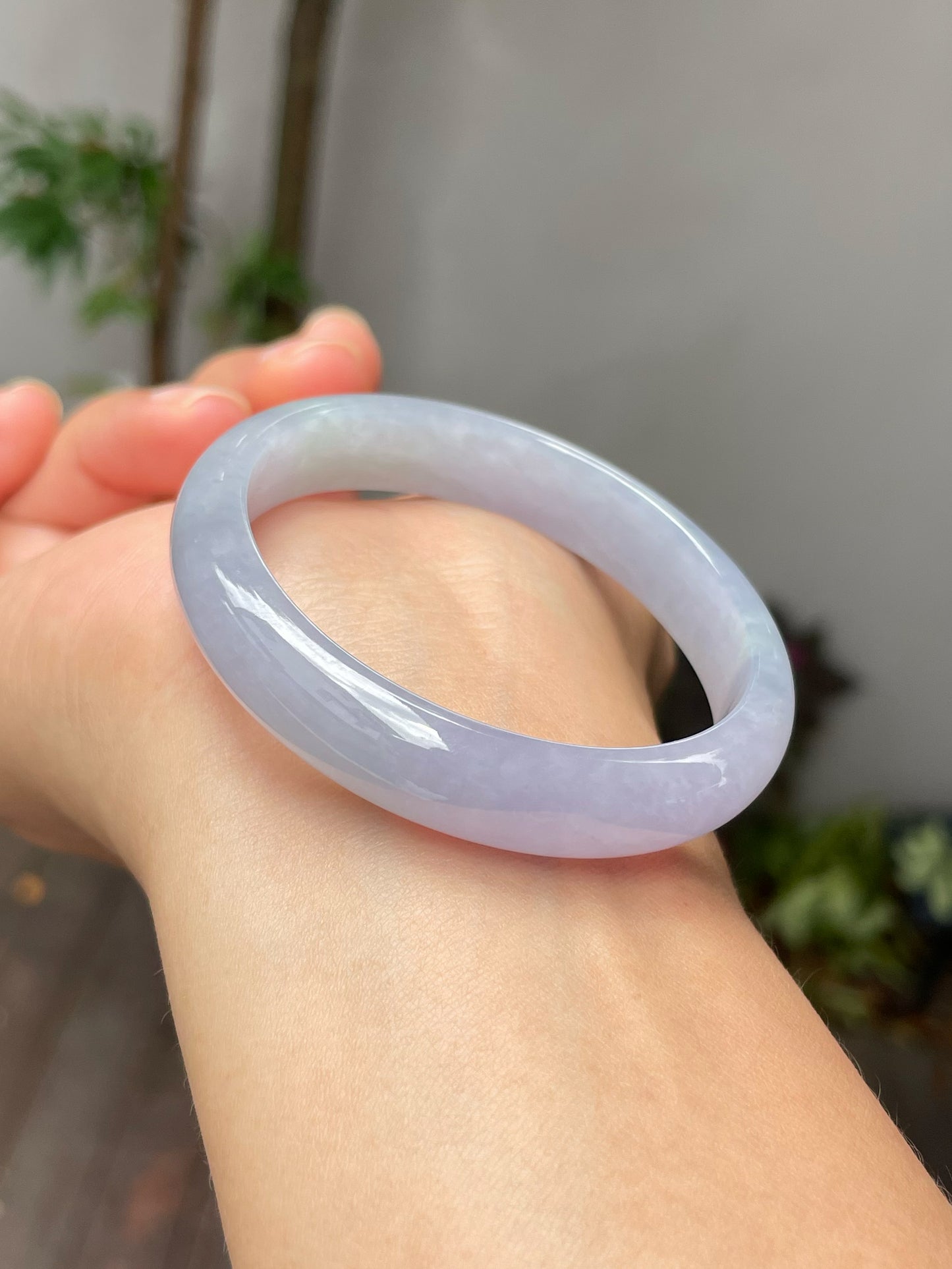 Lavender Jadeite Bangle | 51mm (NJBA011)