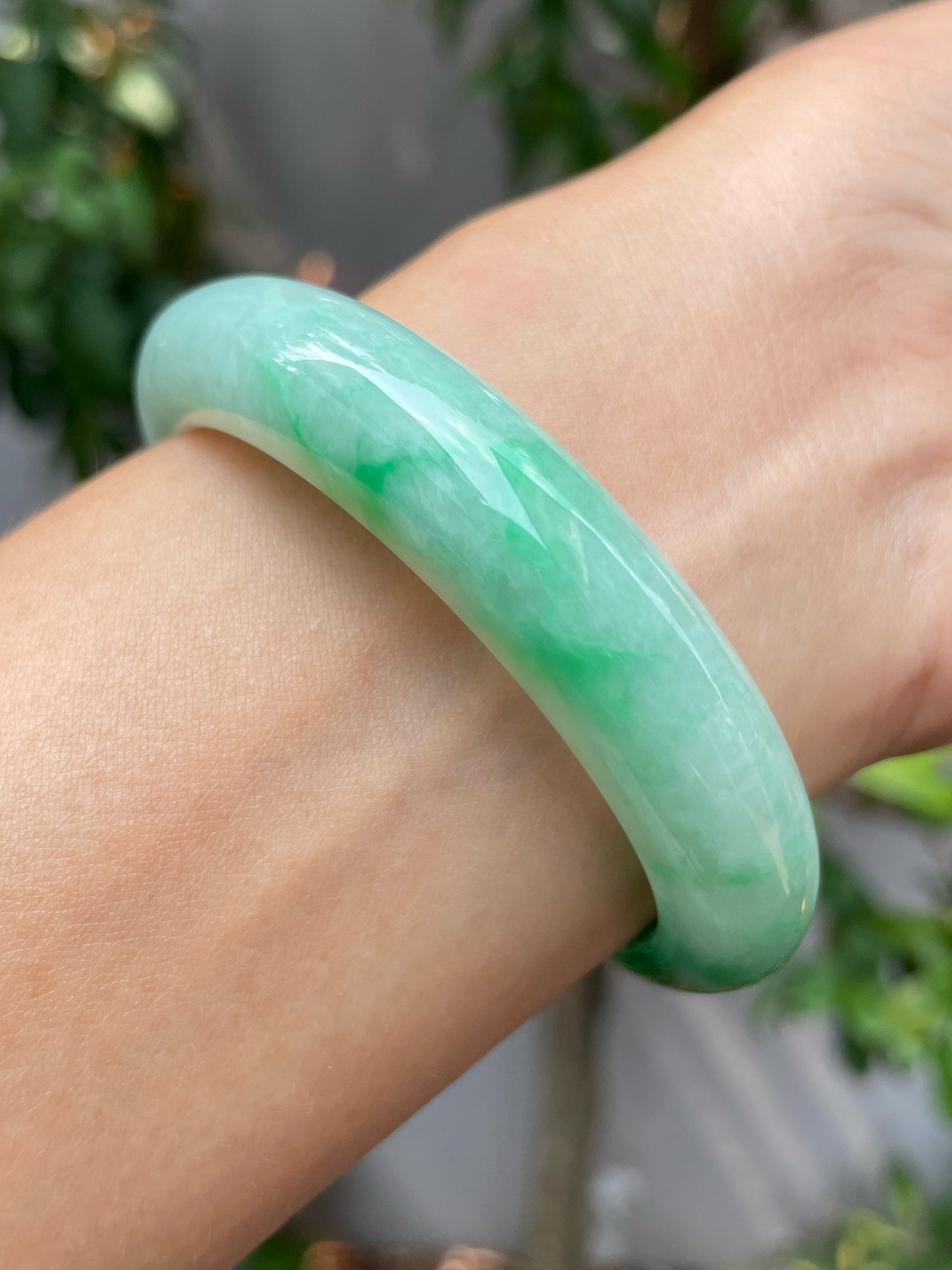 Green Jade Bangle | 55mm (NJBA026)