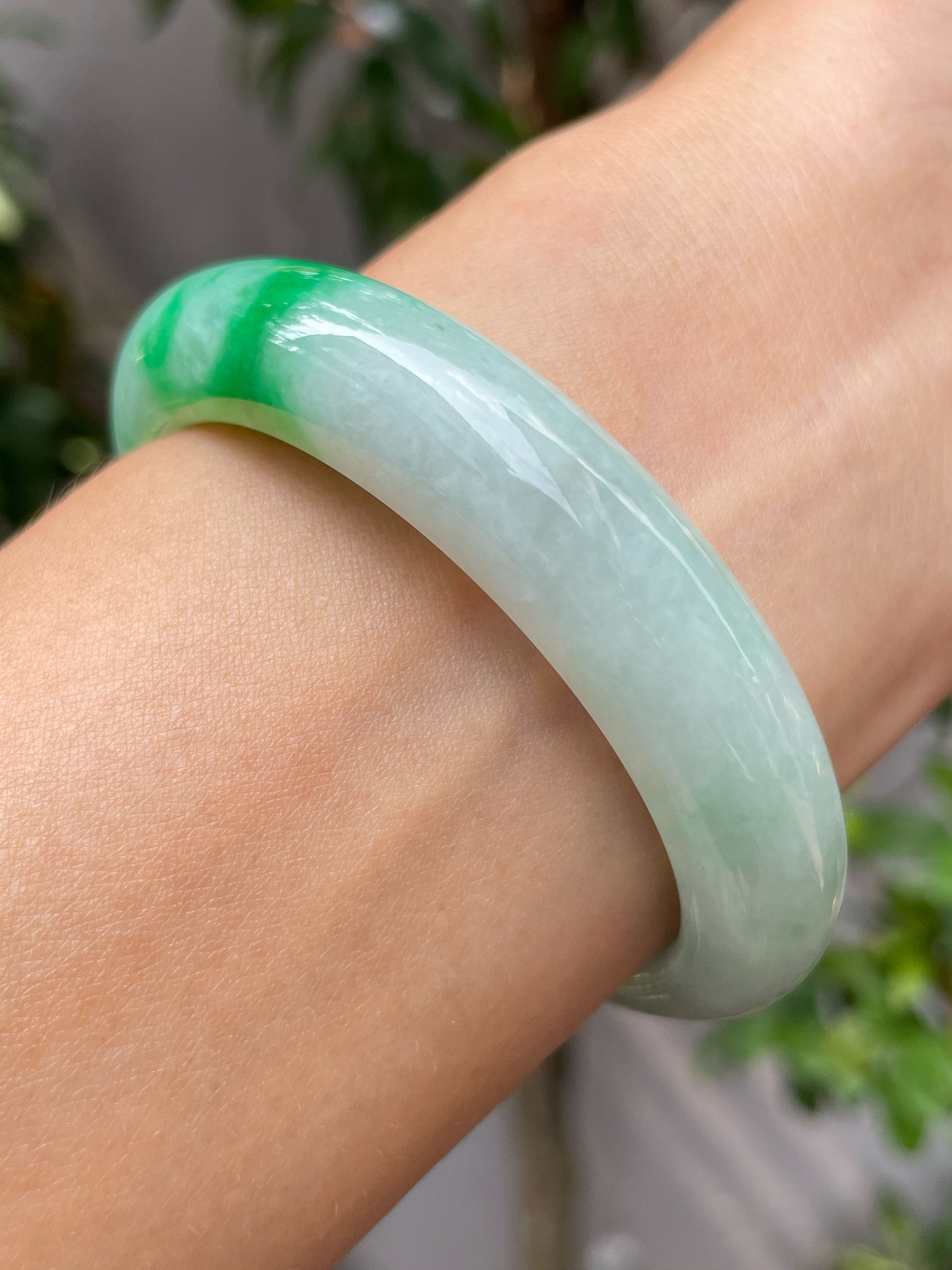 Green Jade Bangle | 55mm (NJBA026)