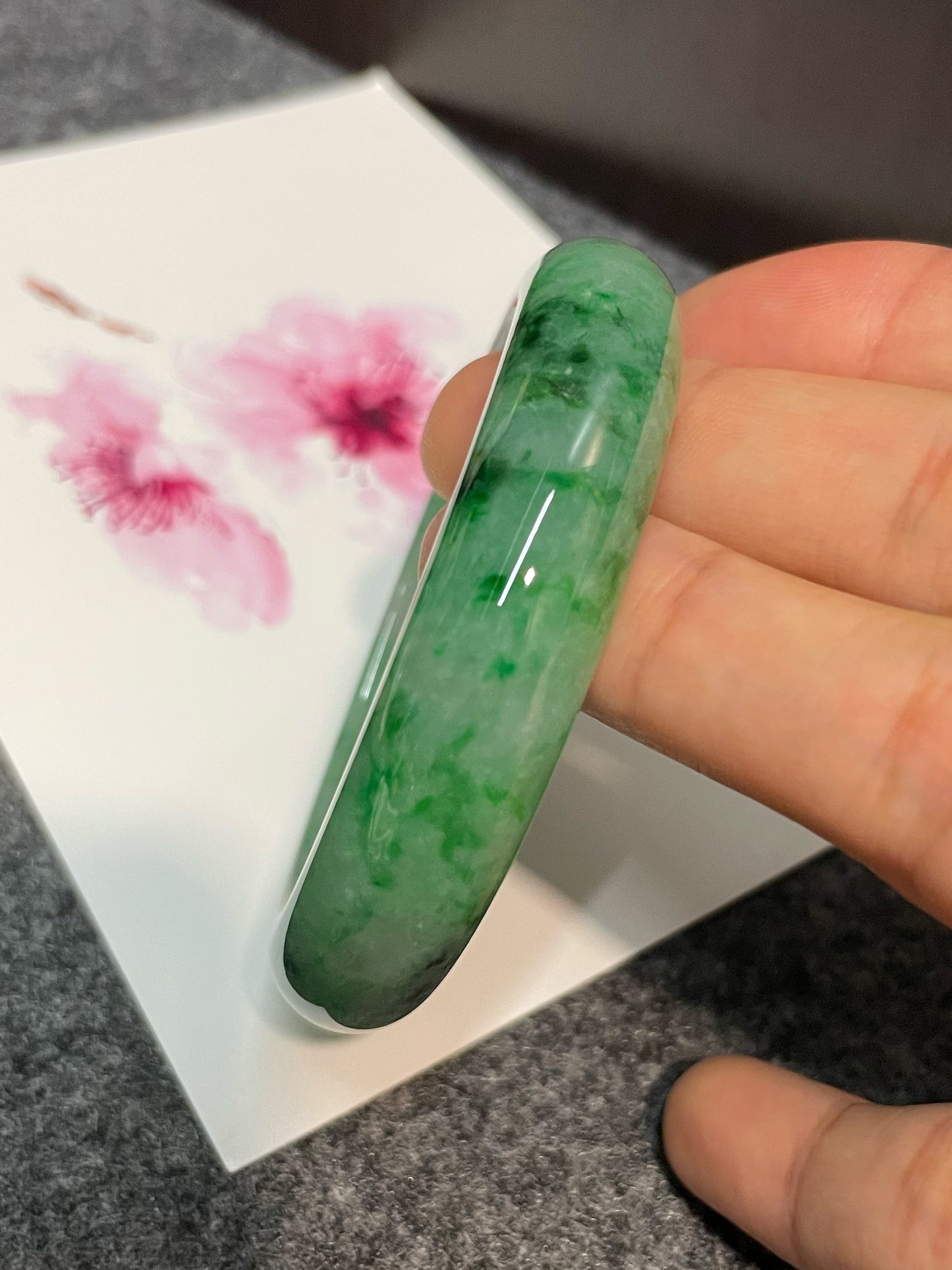 Green Jade Bangle | 53mm (NJBA036)