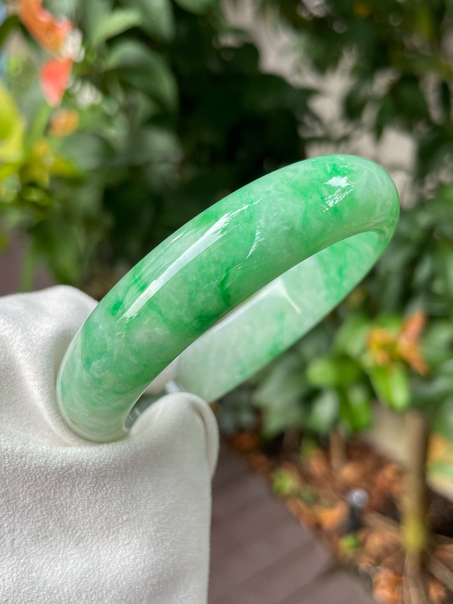 Green Jadeite Bangle | 57mm (NJBA107)