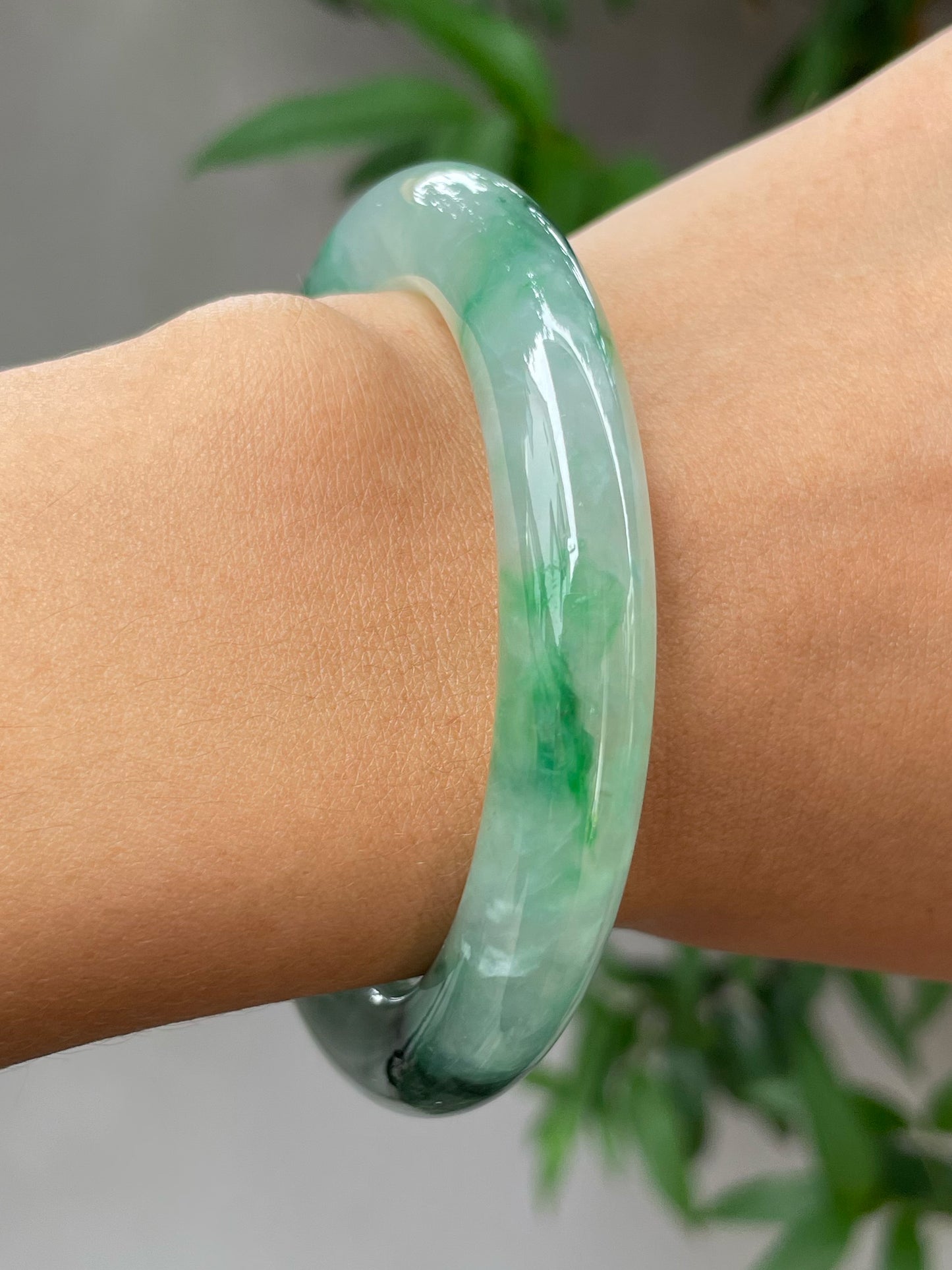 Icy Green Jade Bangle | 56mm (NJBA142)