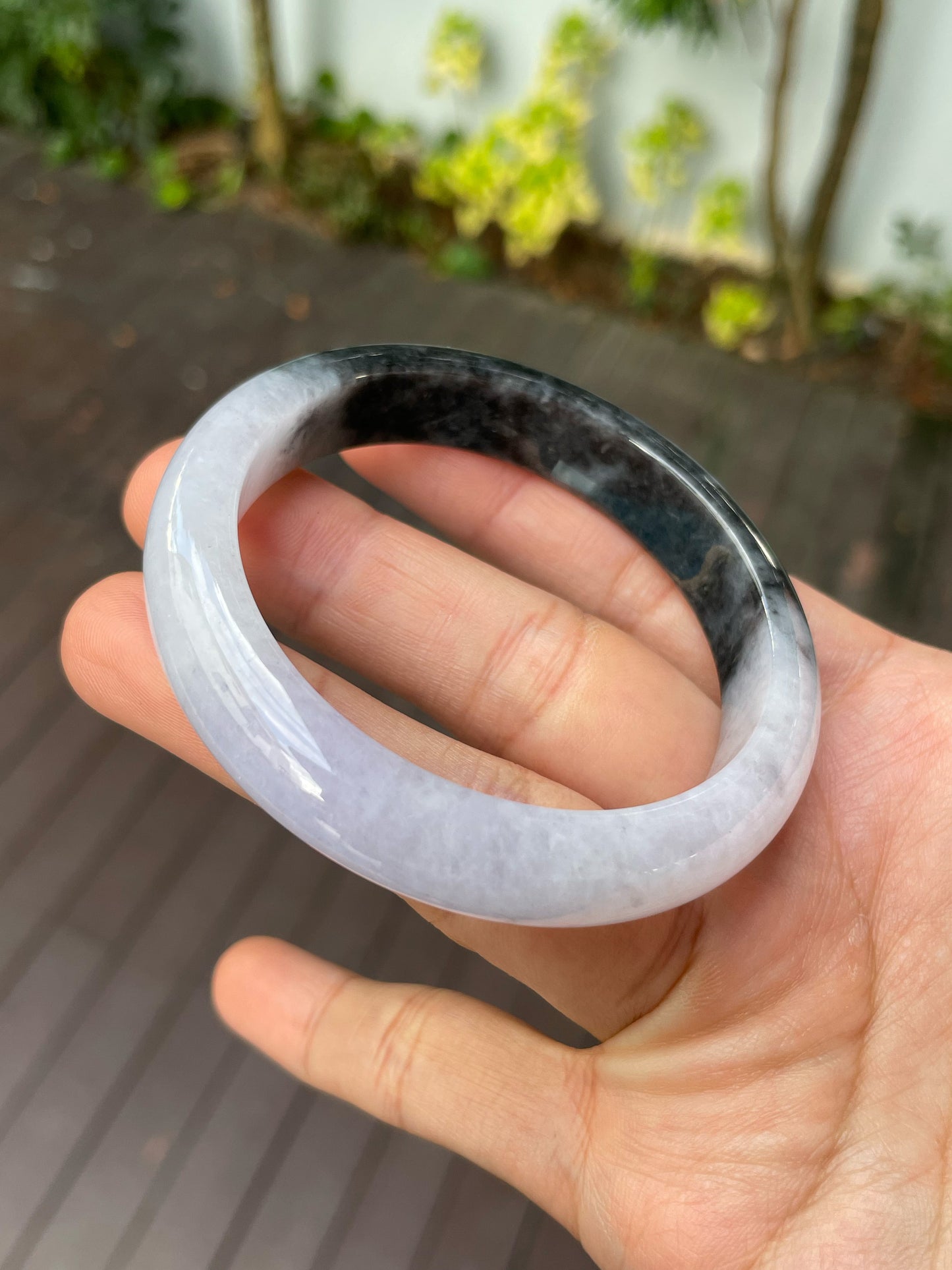 White With Black Jade Bangle | 56mm (NJBA173)