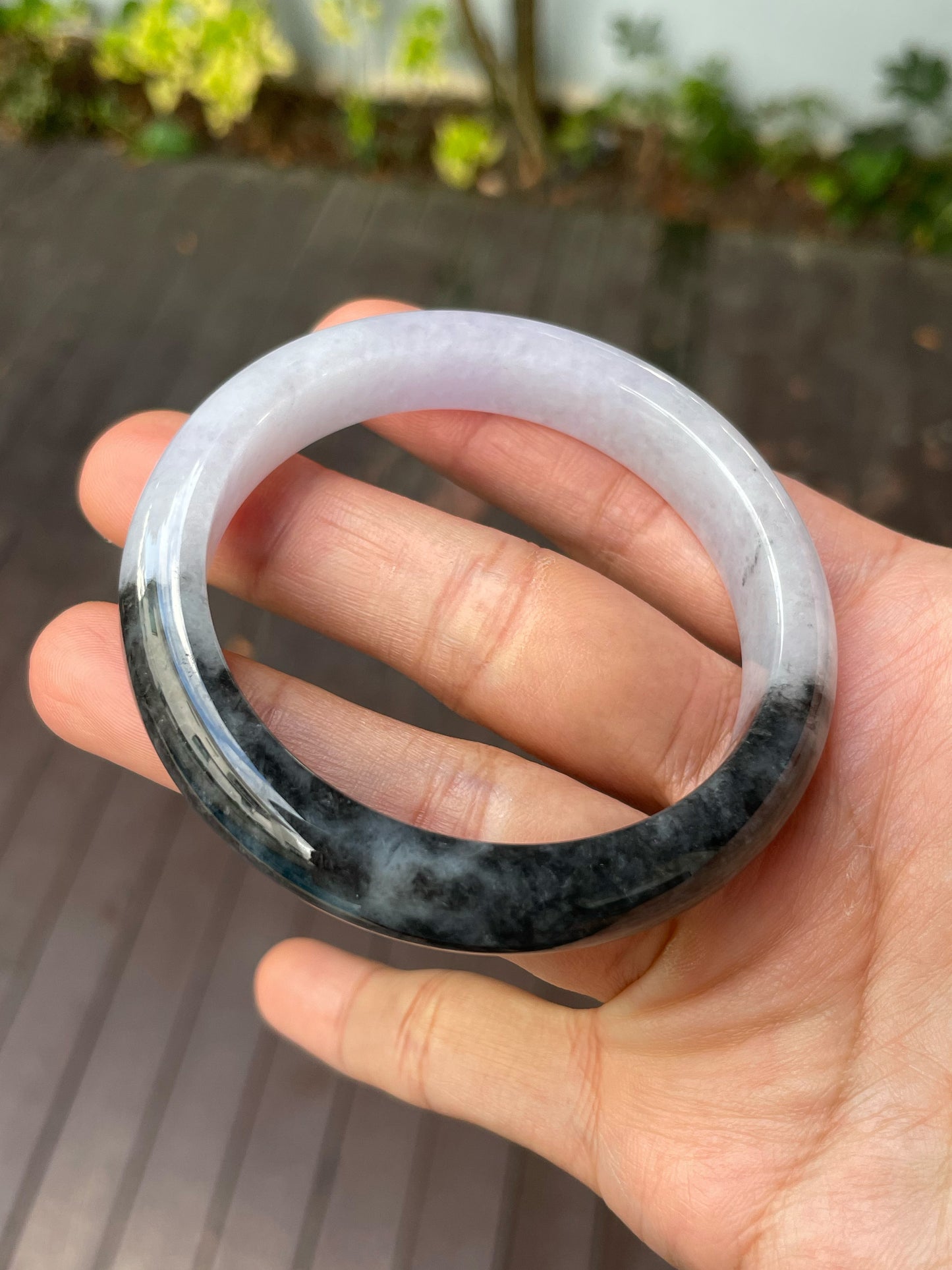 White With Black Jade Bangle | 56mm (NJBA173)