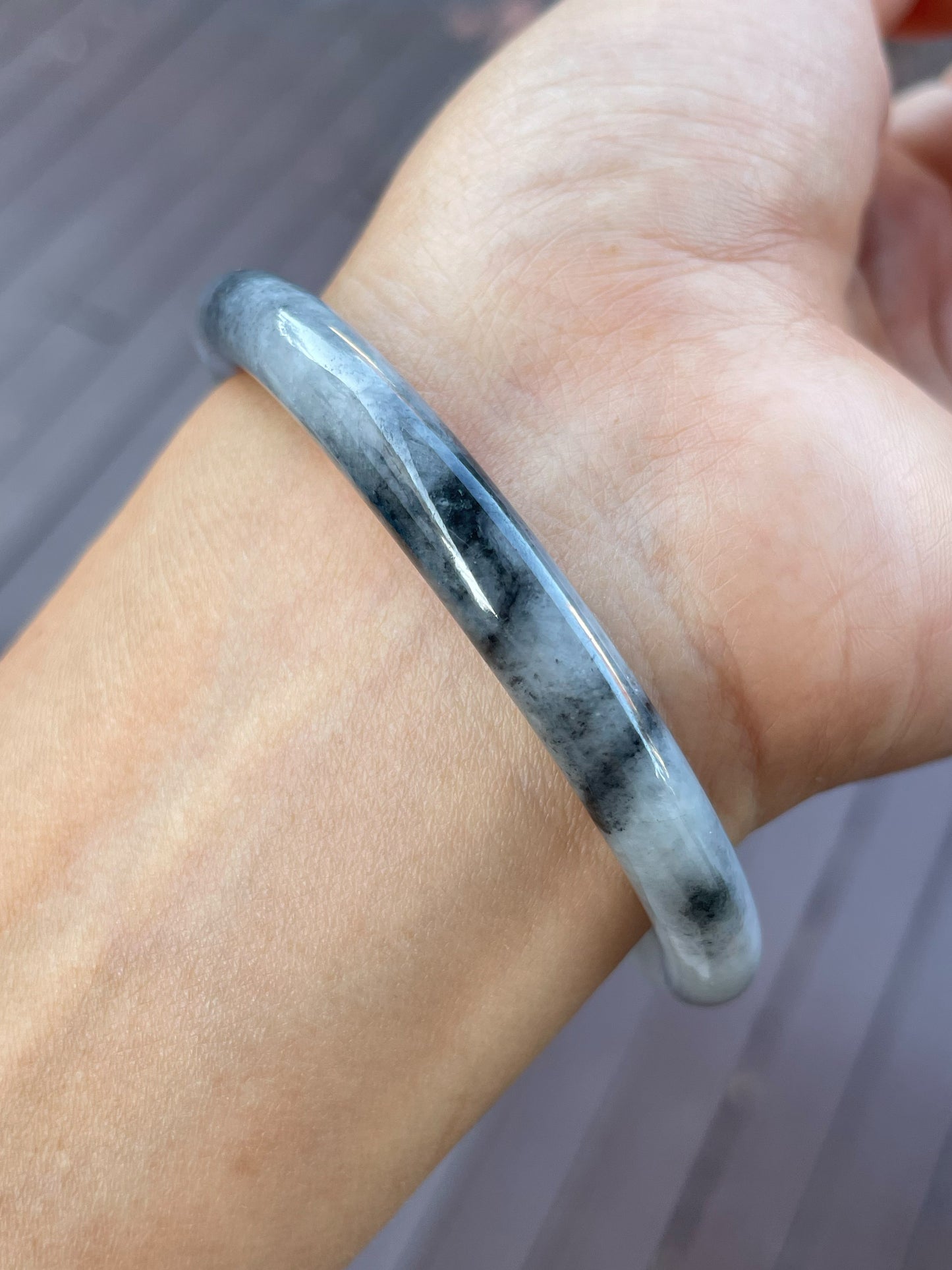 Black With Lavender Jade Bangle | 59mm (NJBA175)