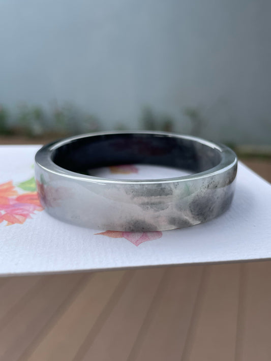 White With Black Jade Bangle | 51mm (NJBA183)