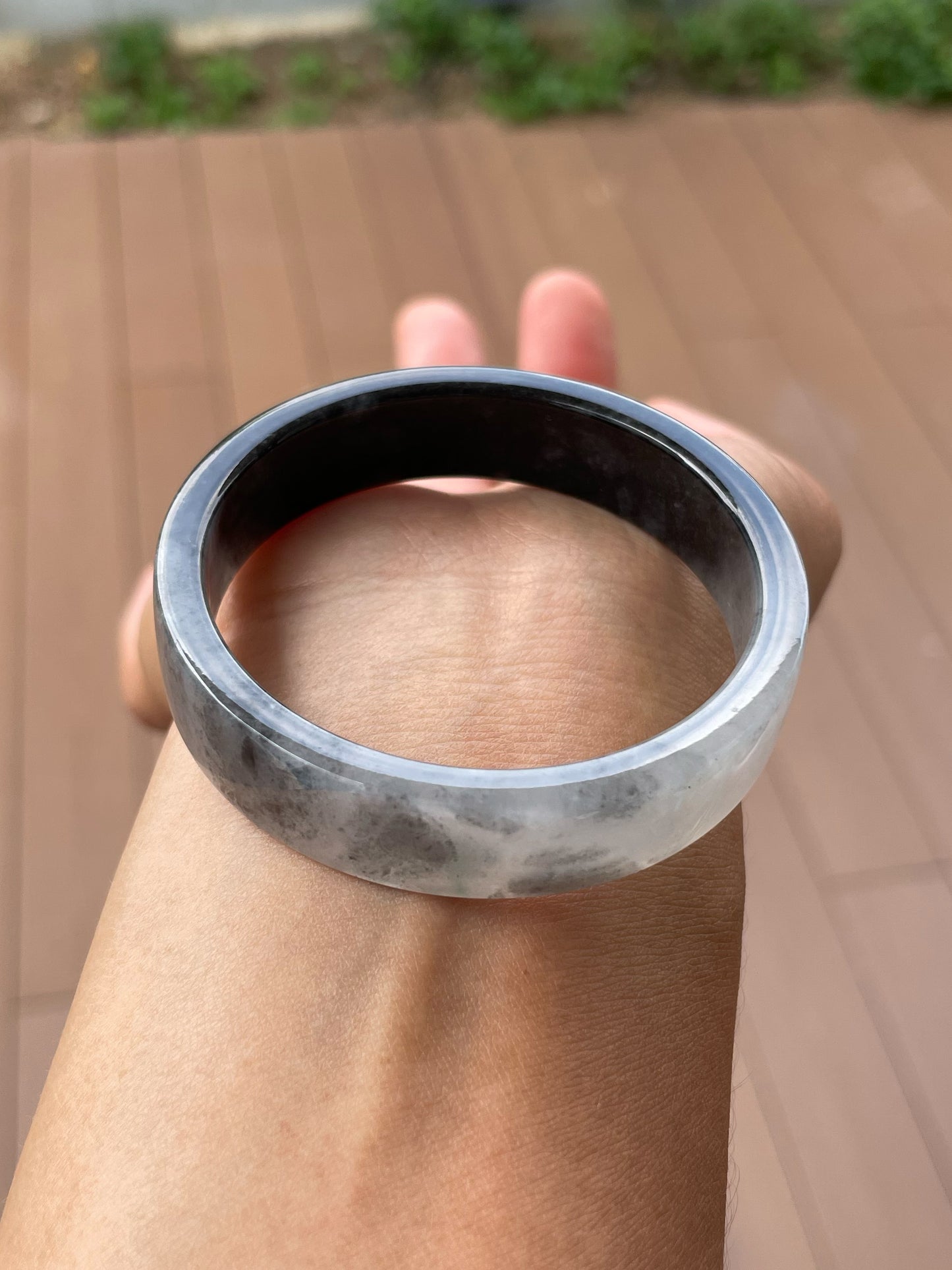 White With Black Jade Bangle | 51mm (NJBA183)