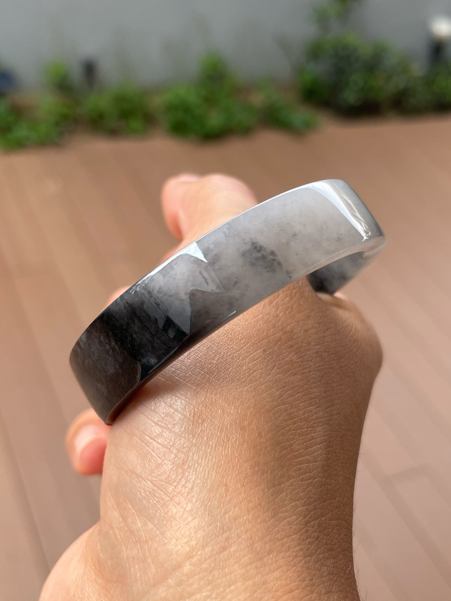 White With Black Jade Bangle | 51mm (NJBA183)