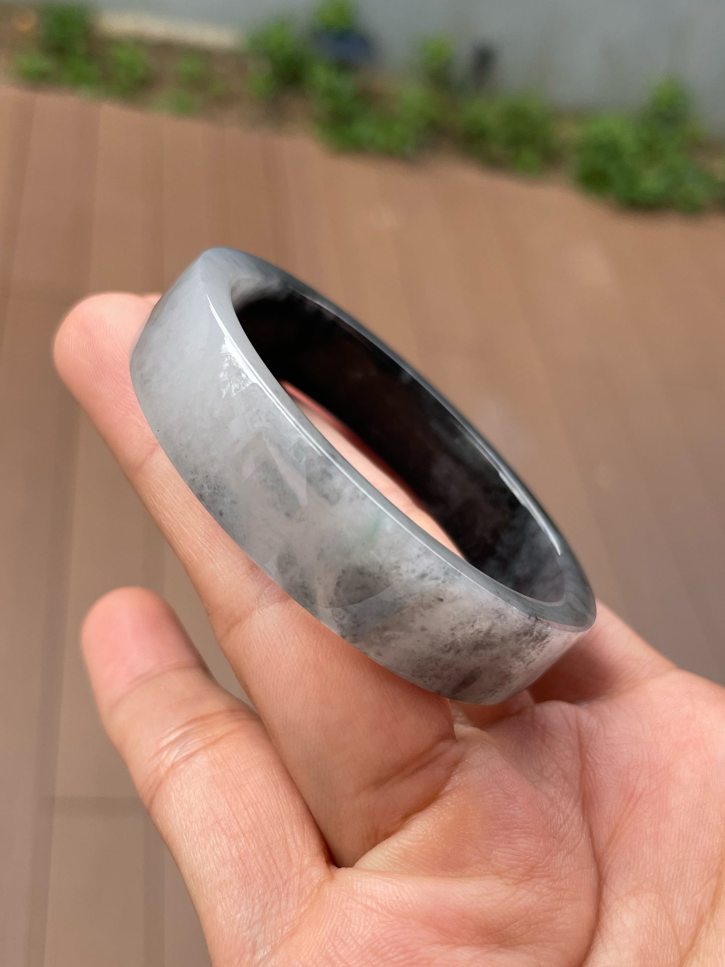 White With Black Jade Bangle | 51mm (NJBA183)