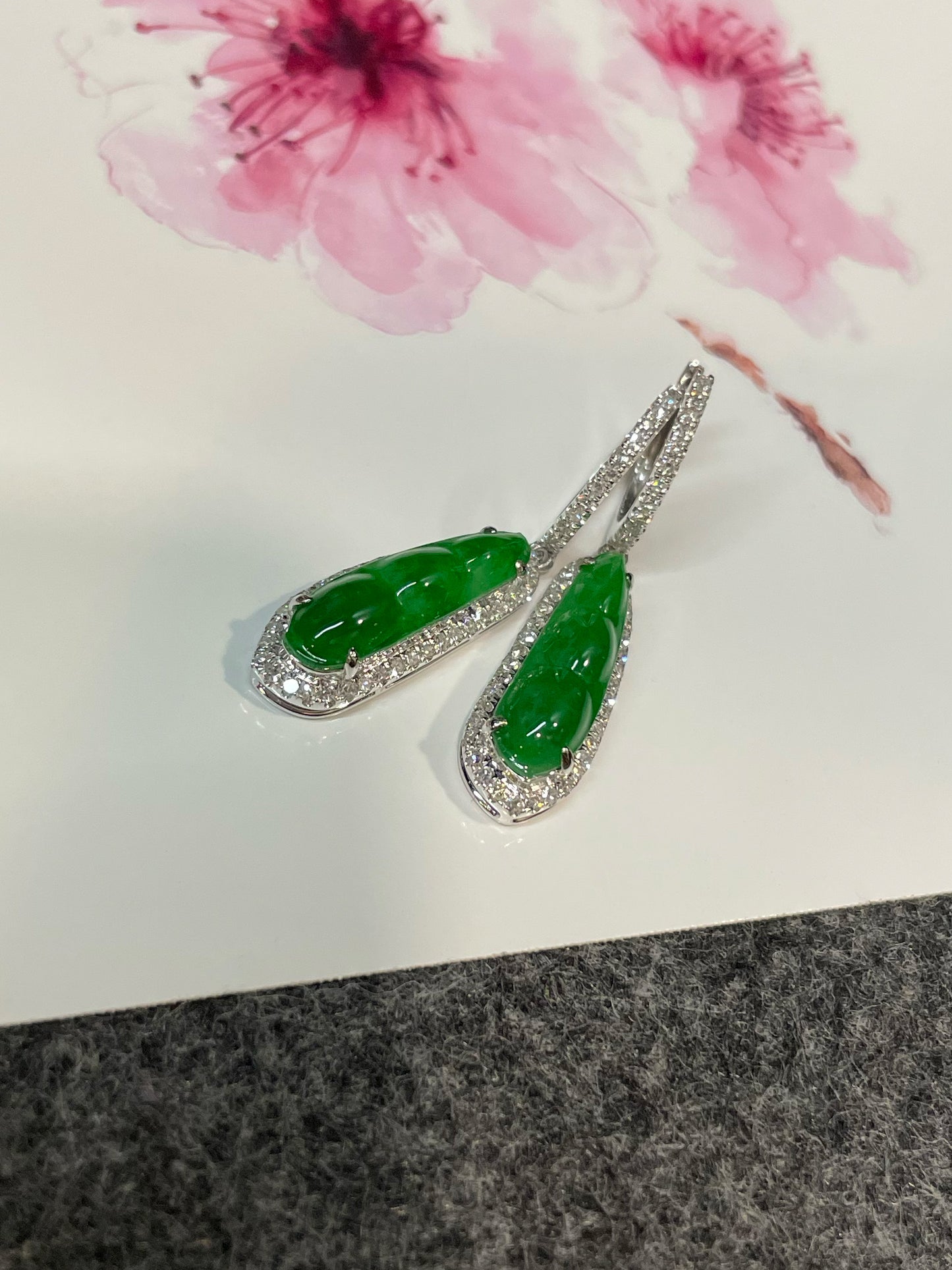 Green Jade Earrings - Peapod Carvings (NJE100)
