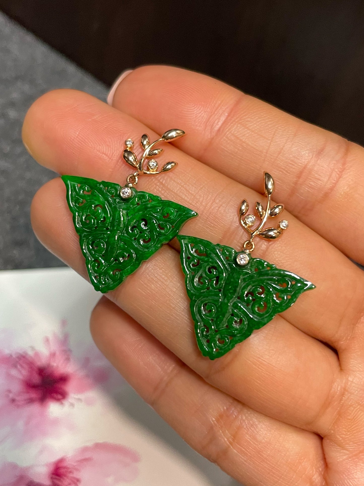 Green Jadeite Carved Earrings (NJE171)