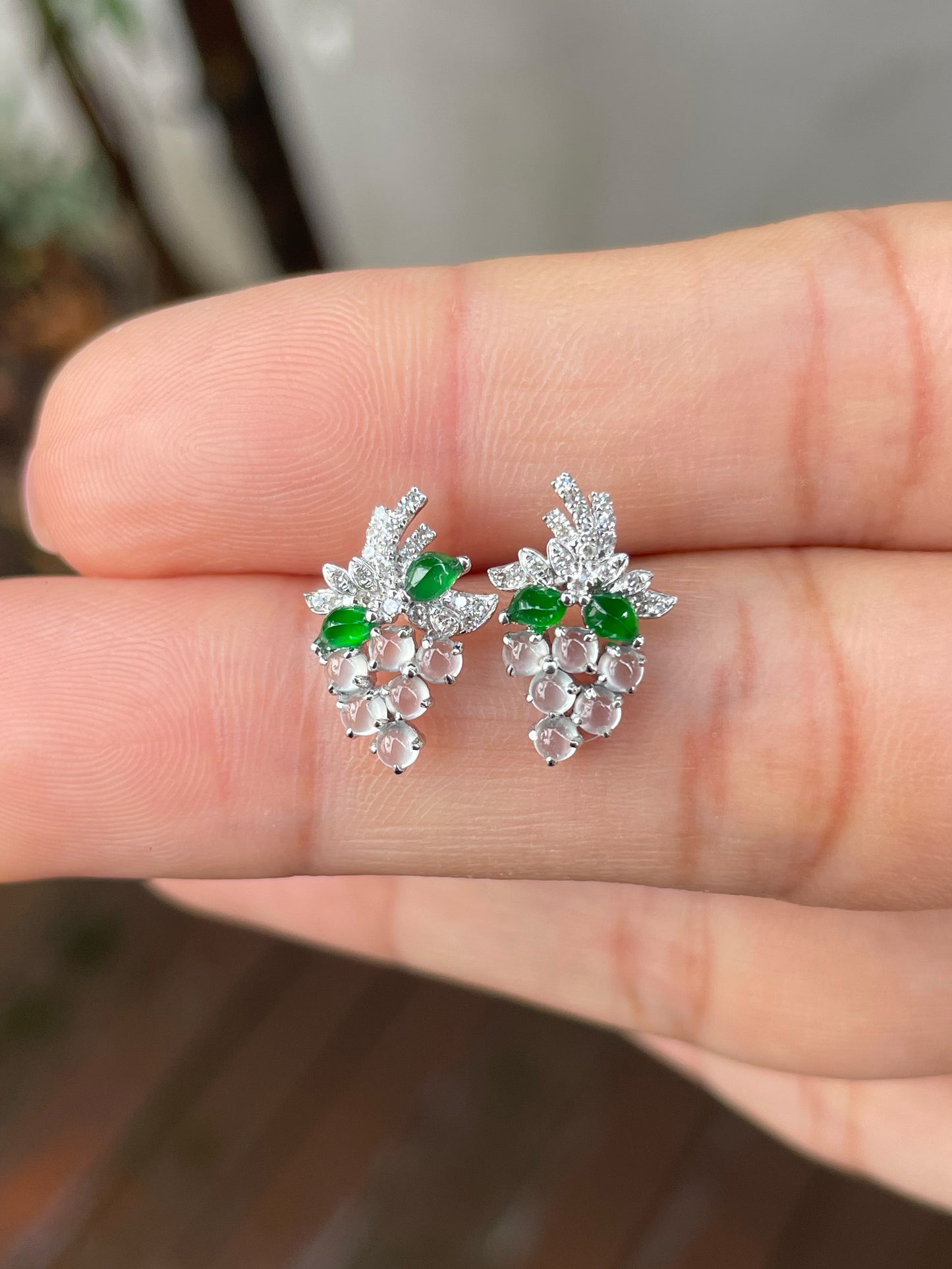 Glassy Jadeite Earrings - Grapes (NJE173)