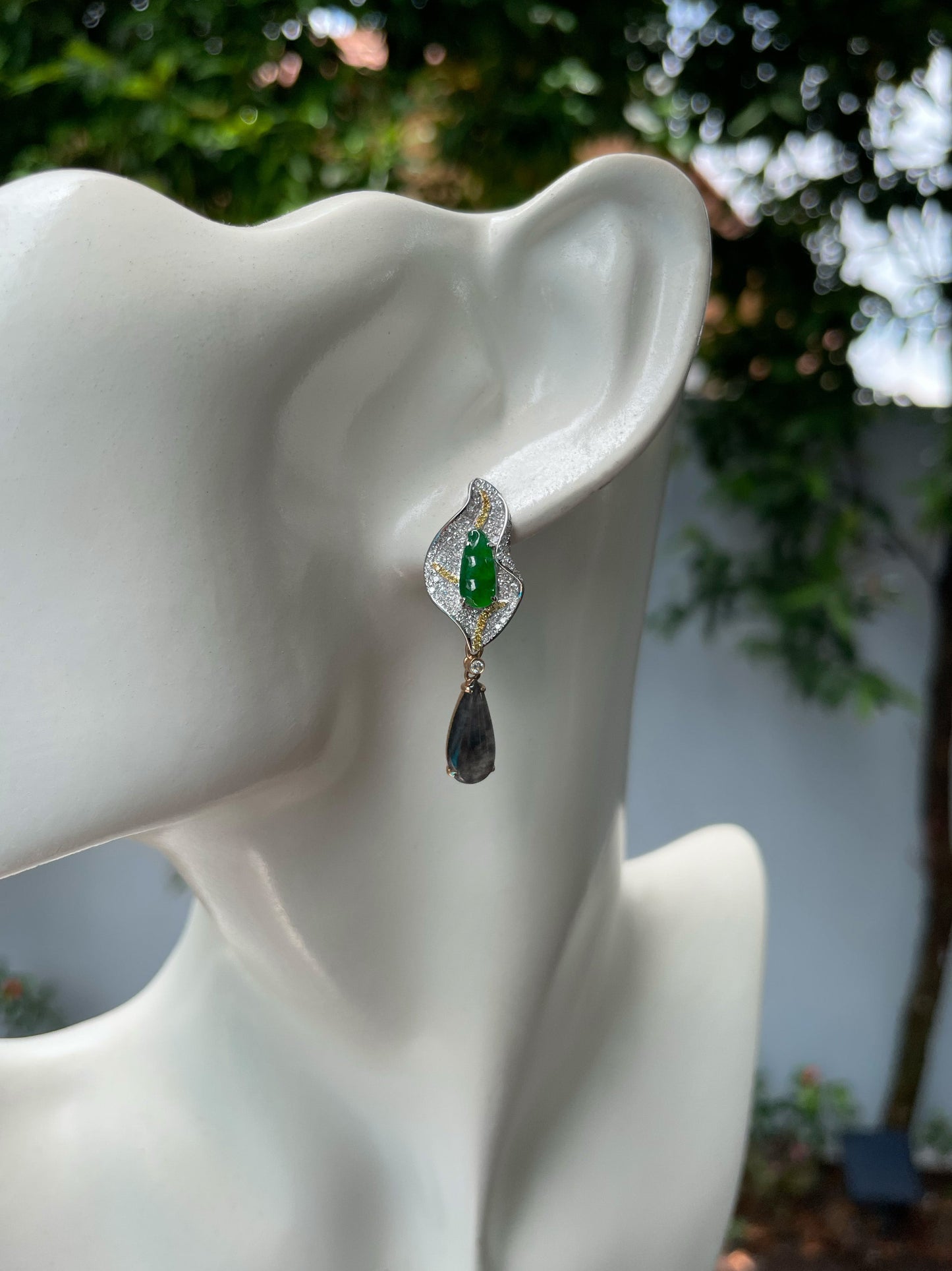 Green Jade Earrings - Peapod Carvings (NJE186)
