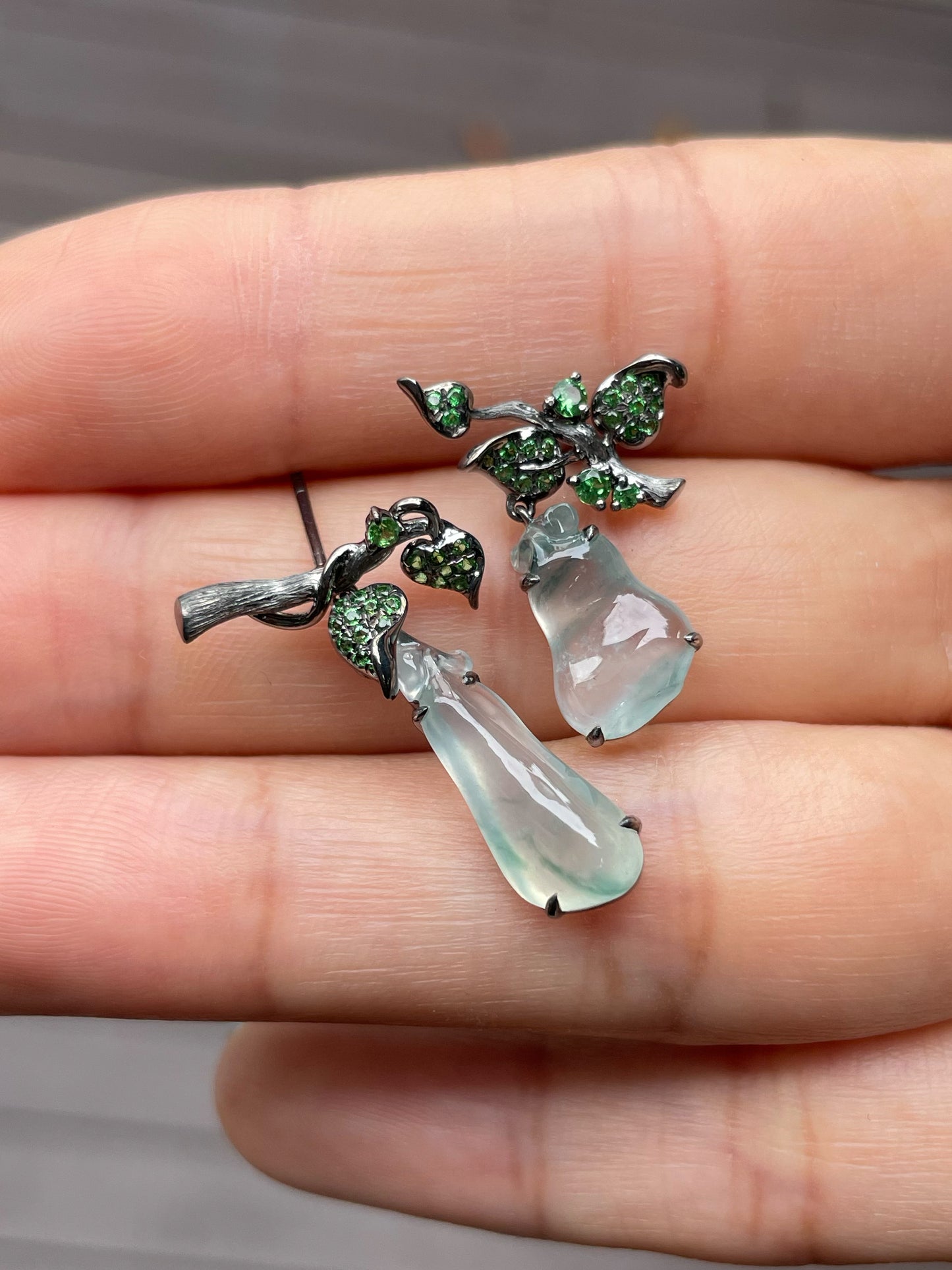 Icy Jade Earrings - Gourds (NJE205)