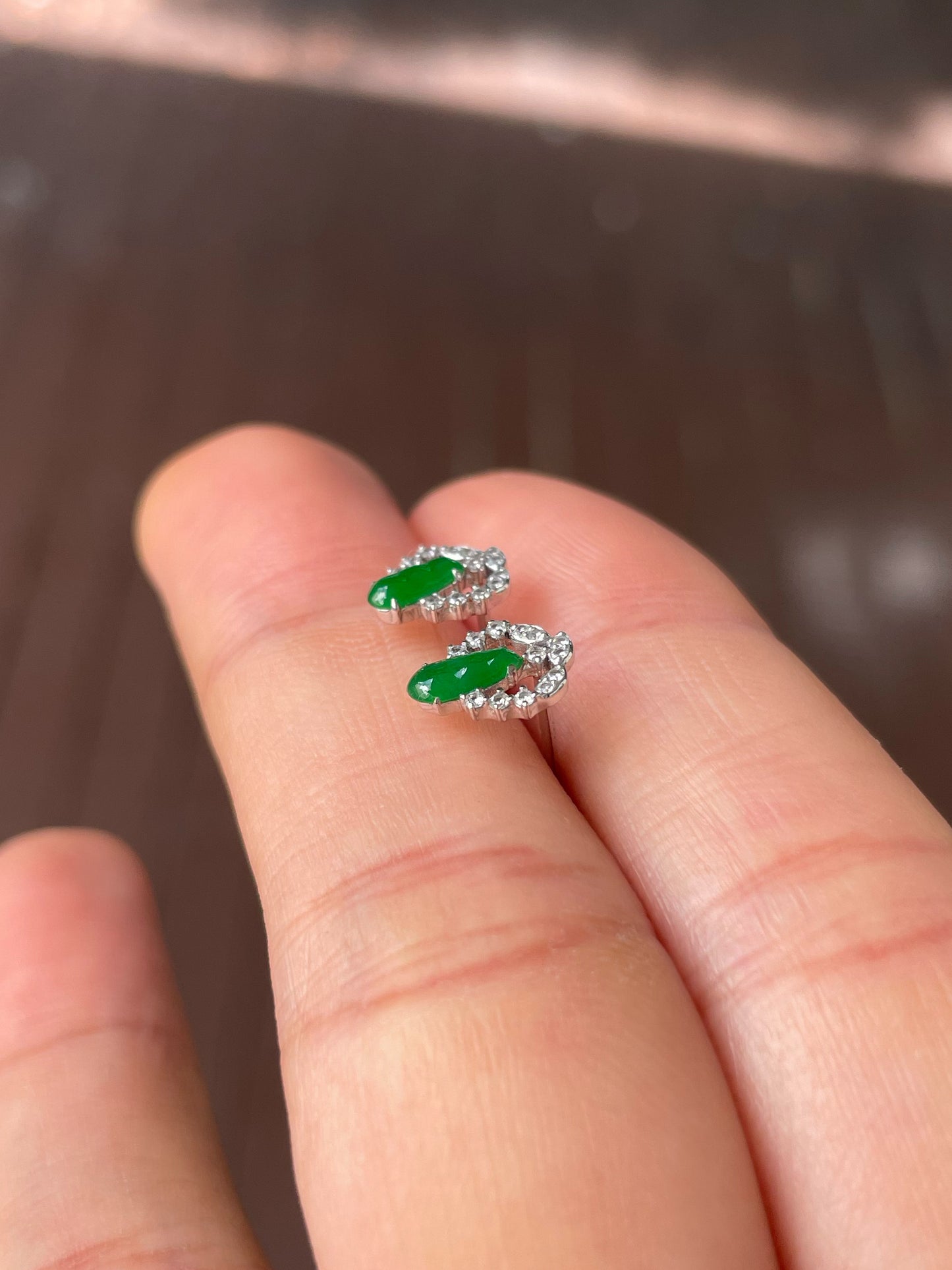 Green Jade Earrings - Peapod Carvings (NJE233)