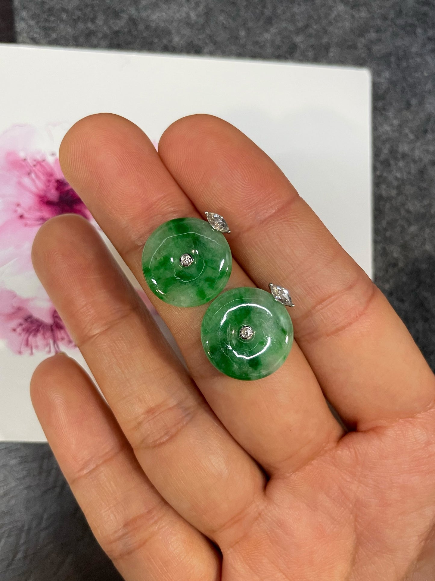 Green Jadeite Safety Coin Earrings - 平安扣 (NJE267)