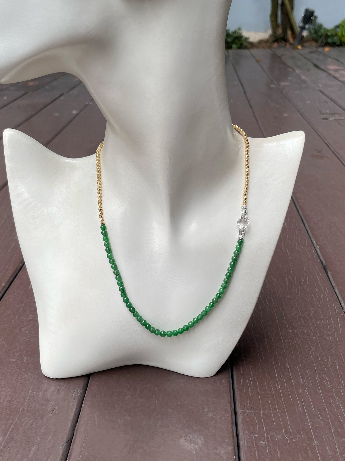 Green Jade Necklace - Round Beads (NJN033)