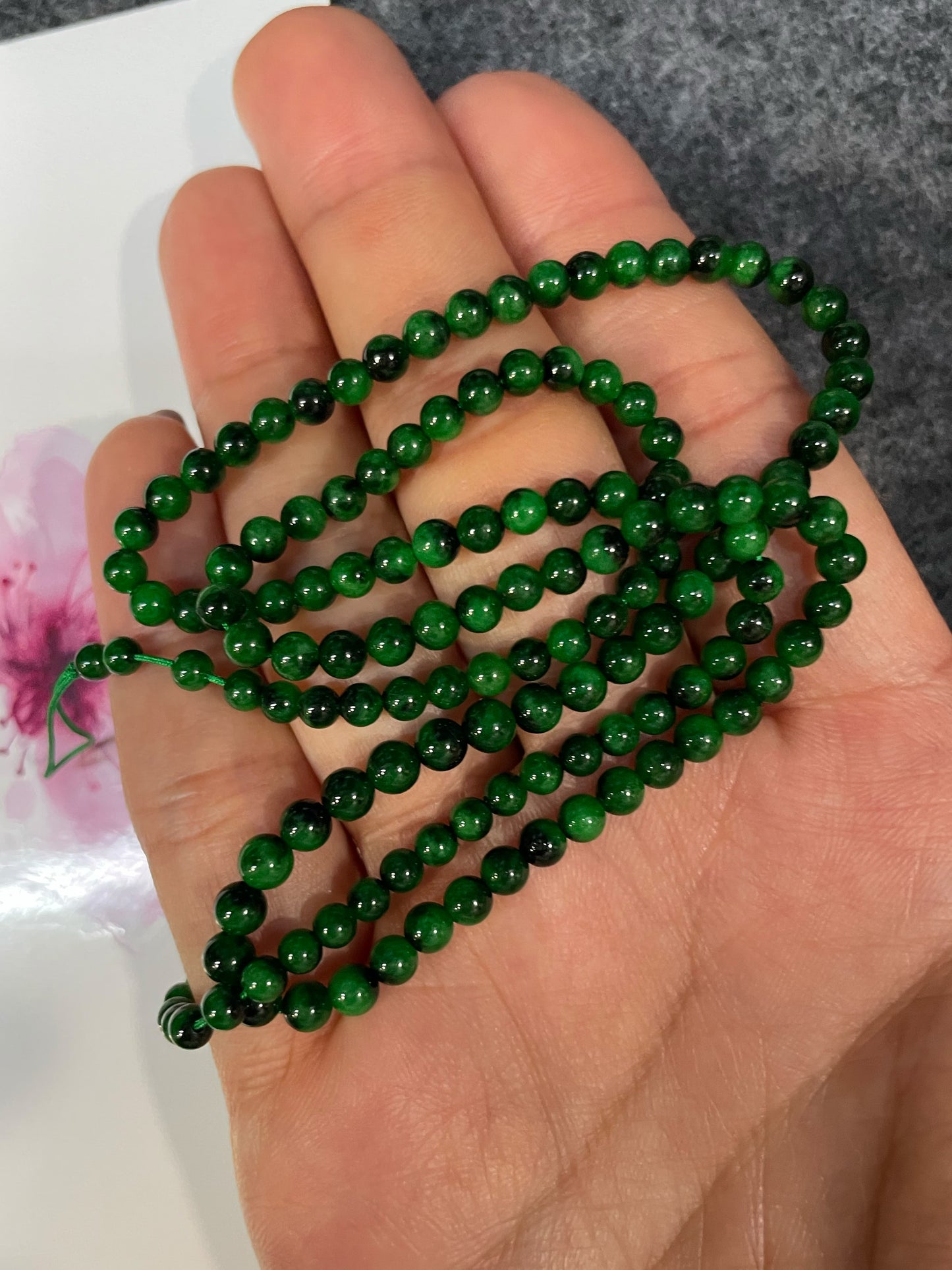 Green Jade Beads Necklace (NJN052)
