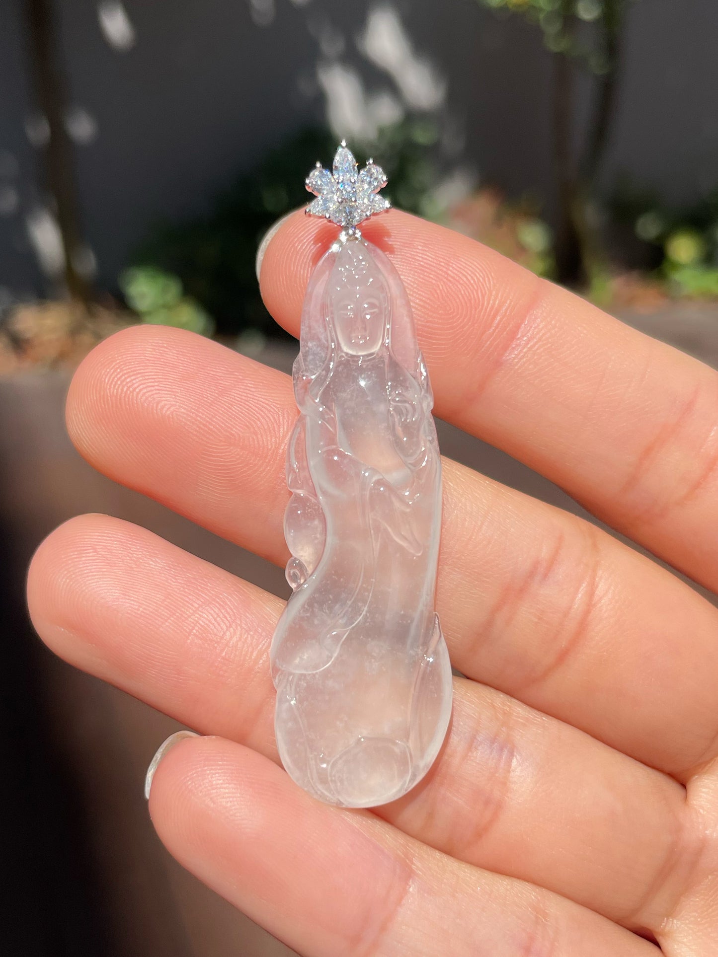 Glassy Jadeite Pendant - Guan Yin 观音 (NJP013)