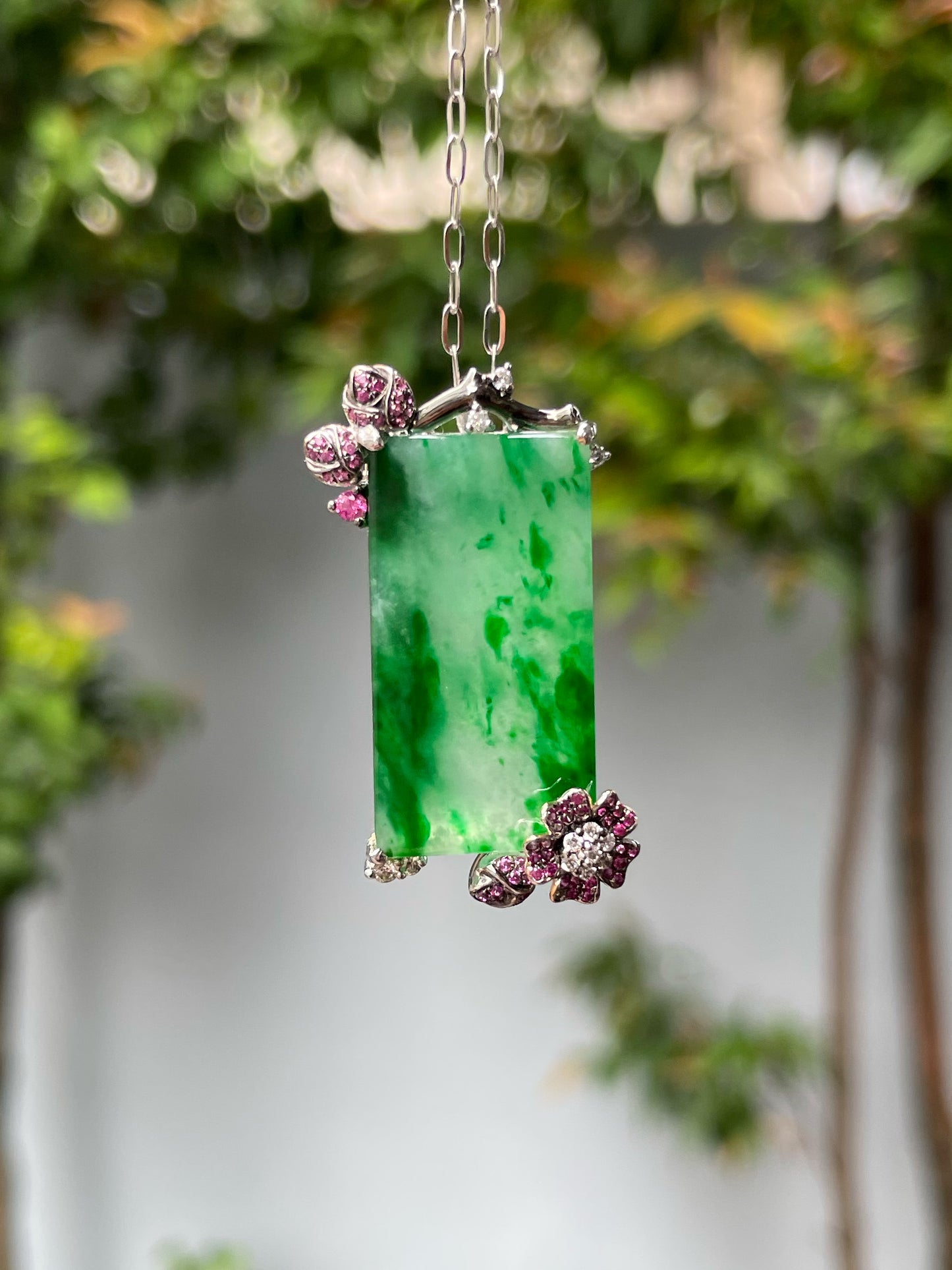 Green Jadeite Pendant (NJP045)