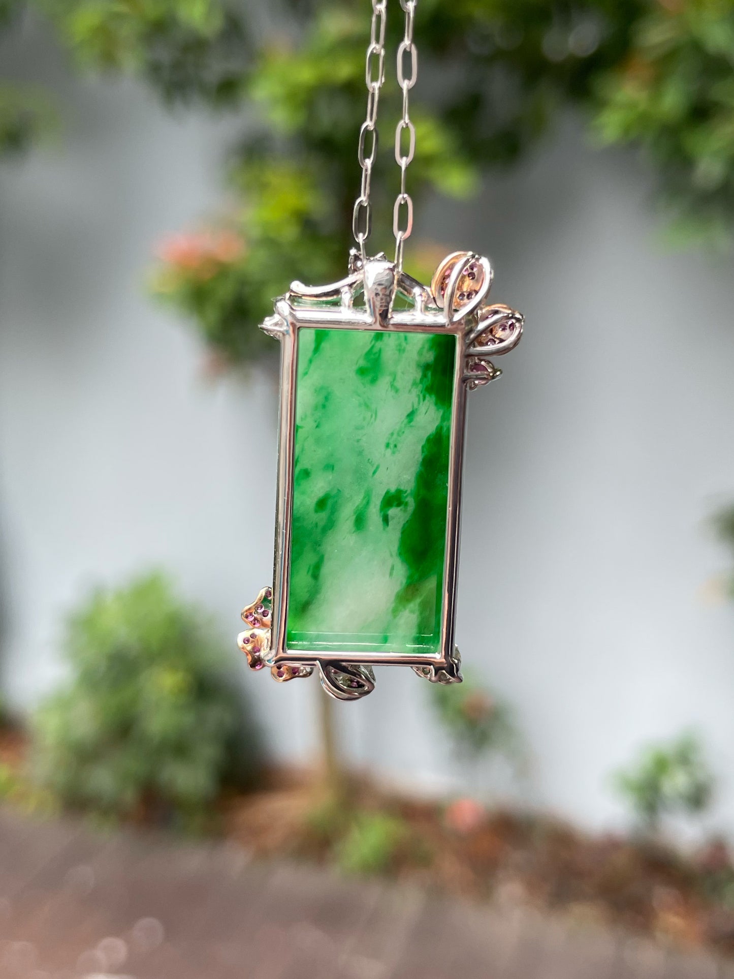 Green Jadeite Pendant (NJP045)