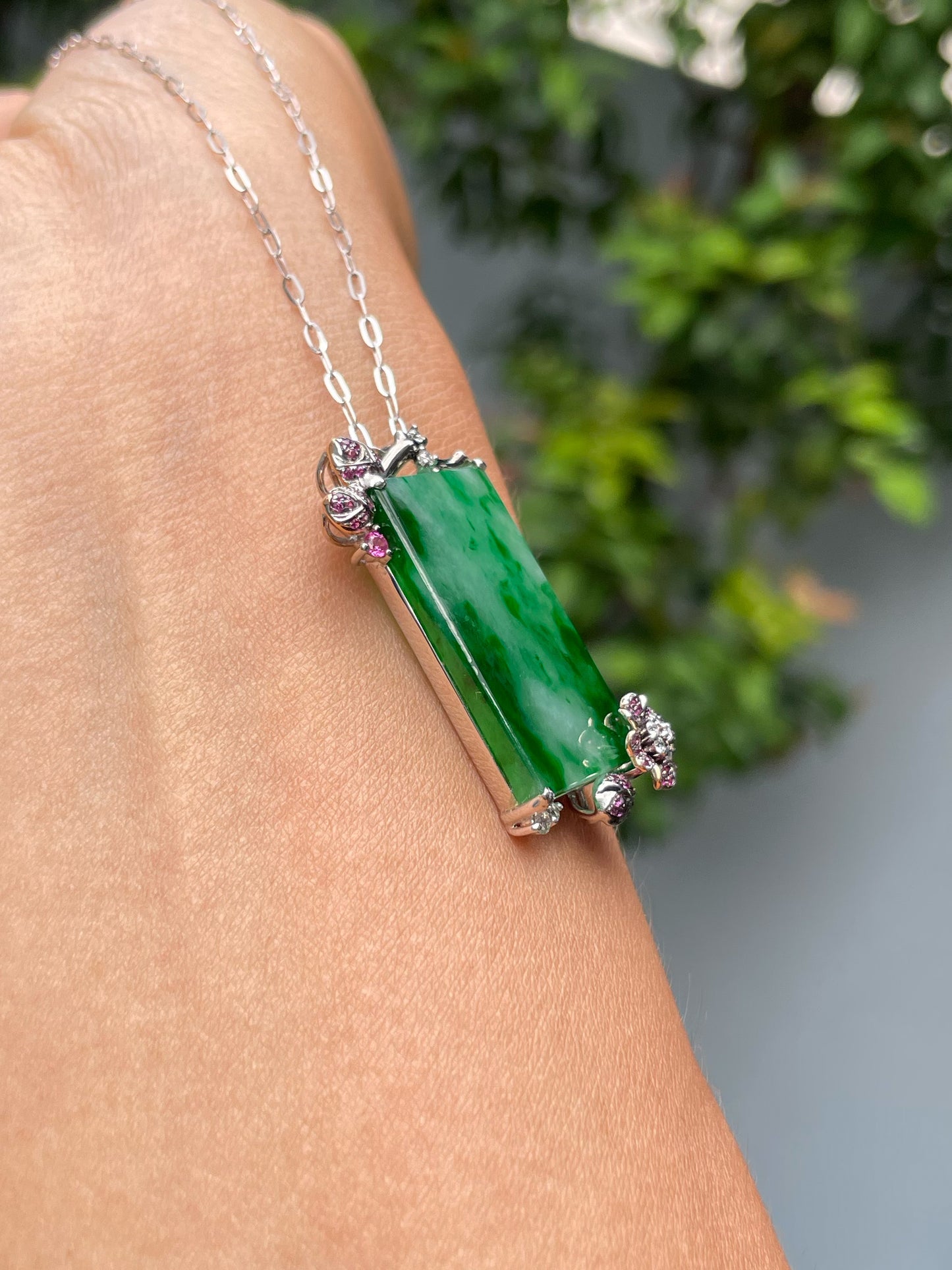 Green Jadeite Pendant (NJP045)