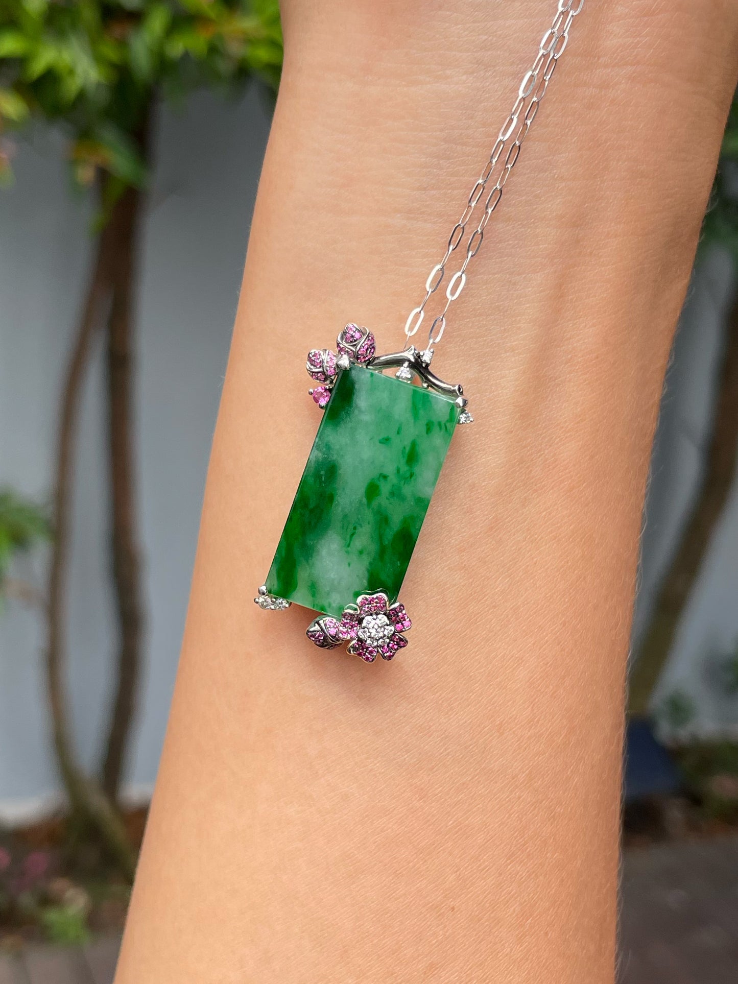 Green Jadeite Pendant (NJP045)