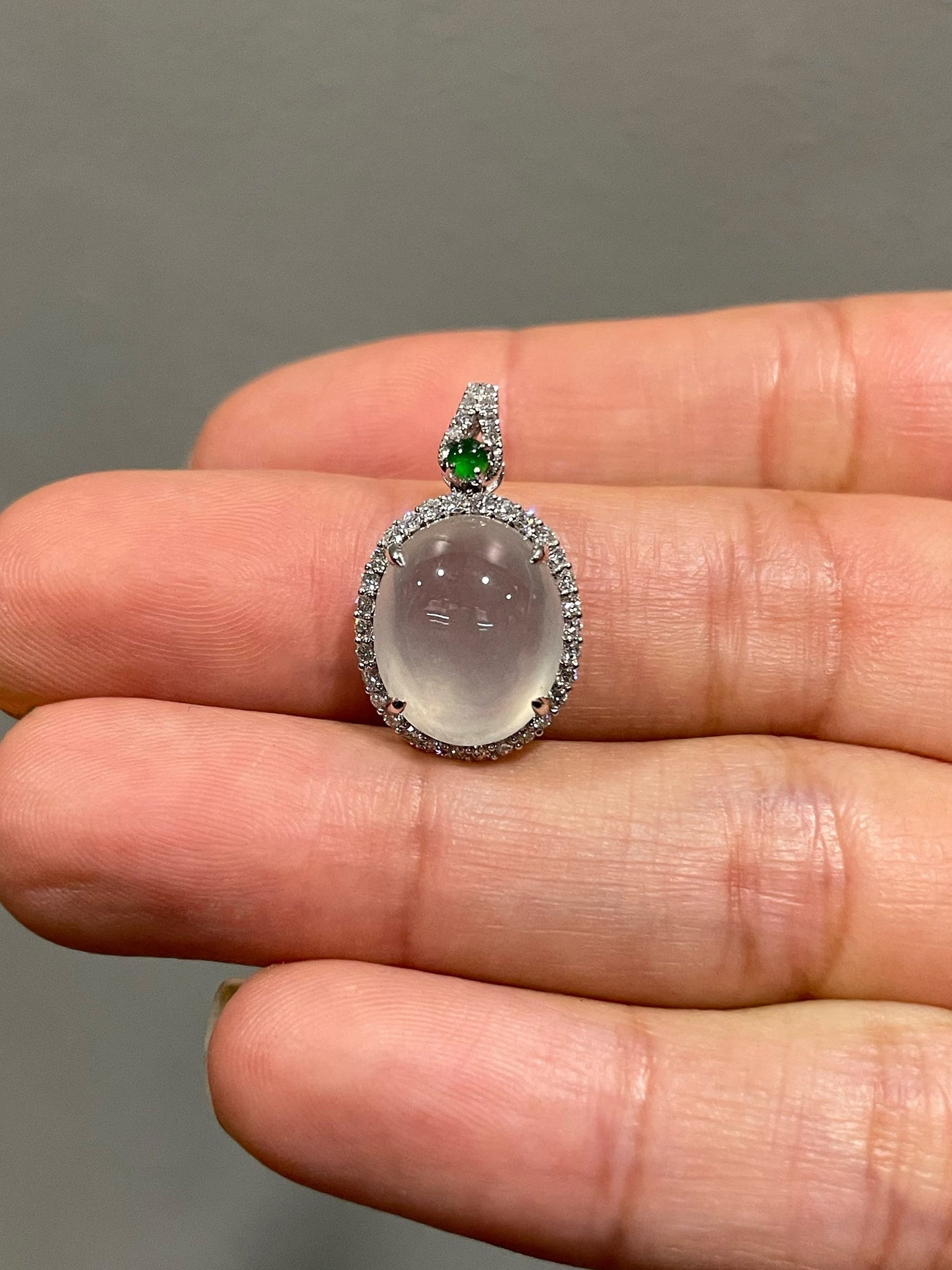 Glassy Jade Cabochon Pendant (NJP071)
