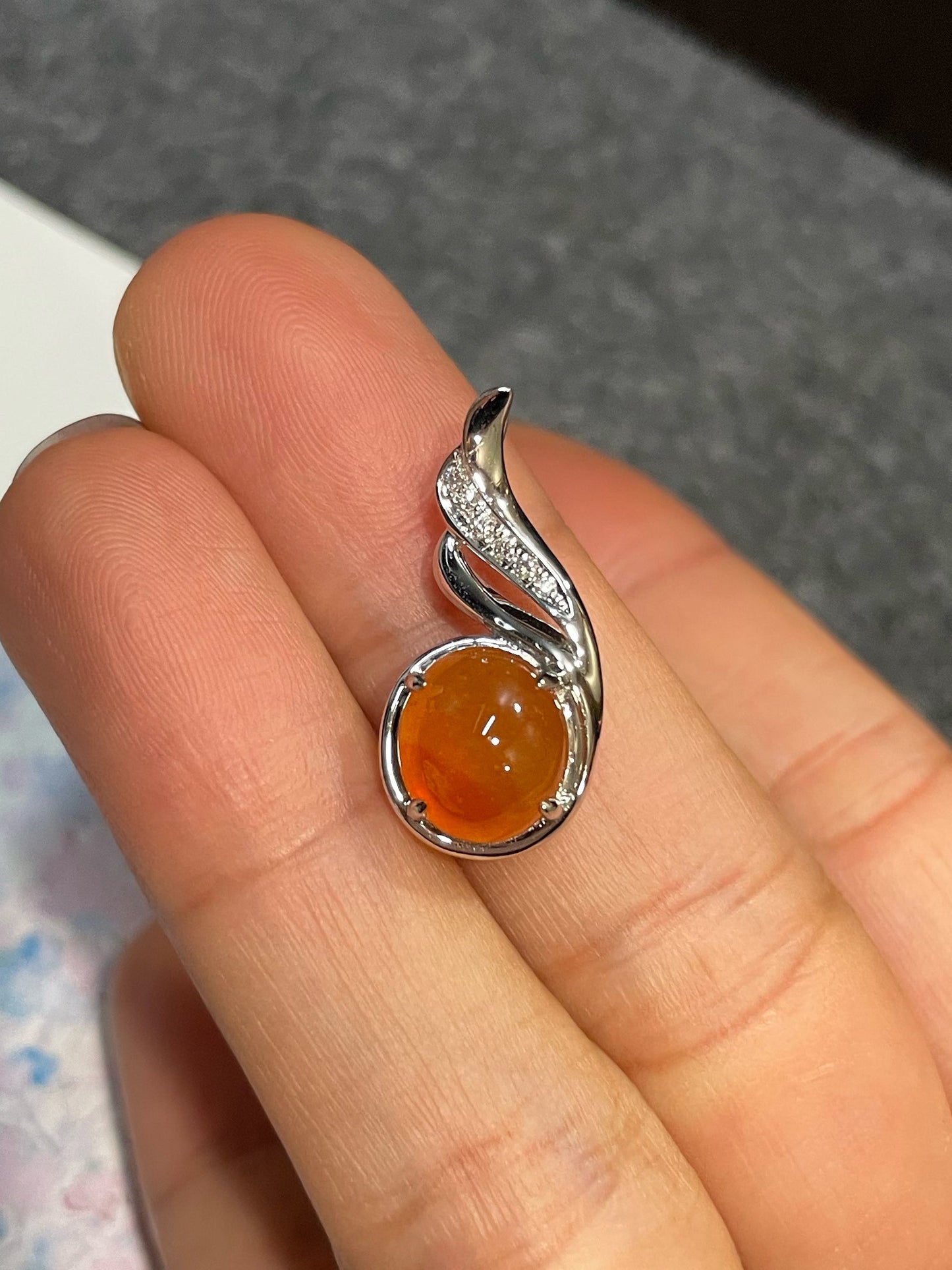 Orange Jade Cabochon Pendant (NJP083)