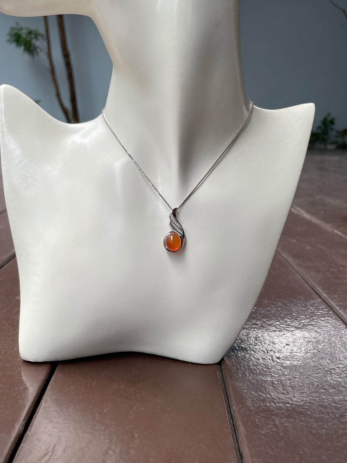 Orange Jade Cabochon Pendant (NJP083)