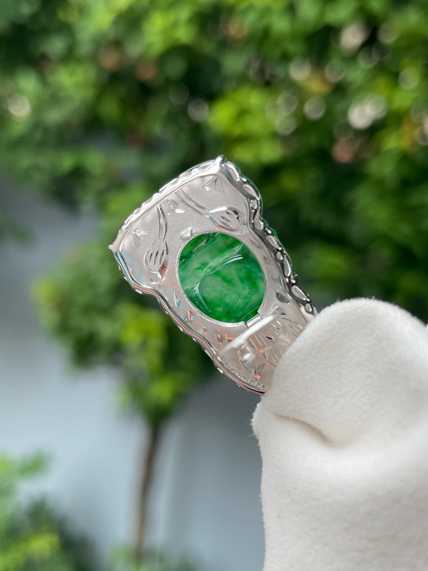 Green Jadeite Pendant - Goddess Of Mercy (NJP093)