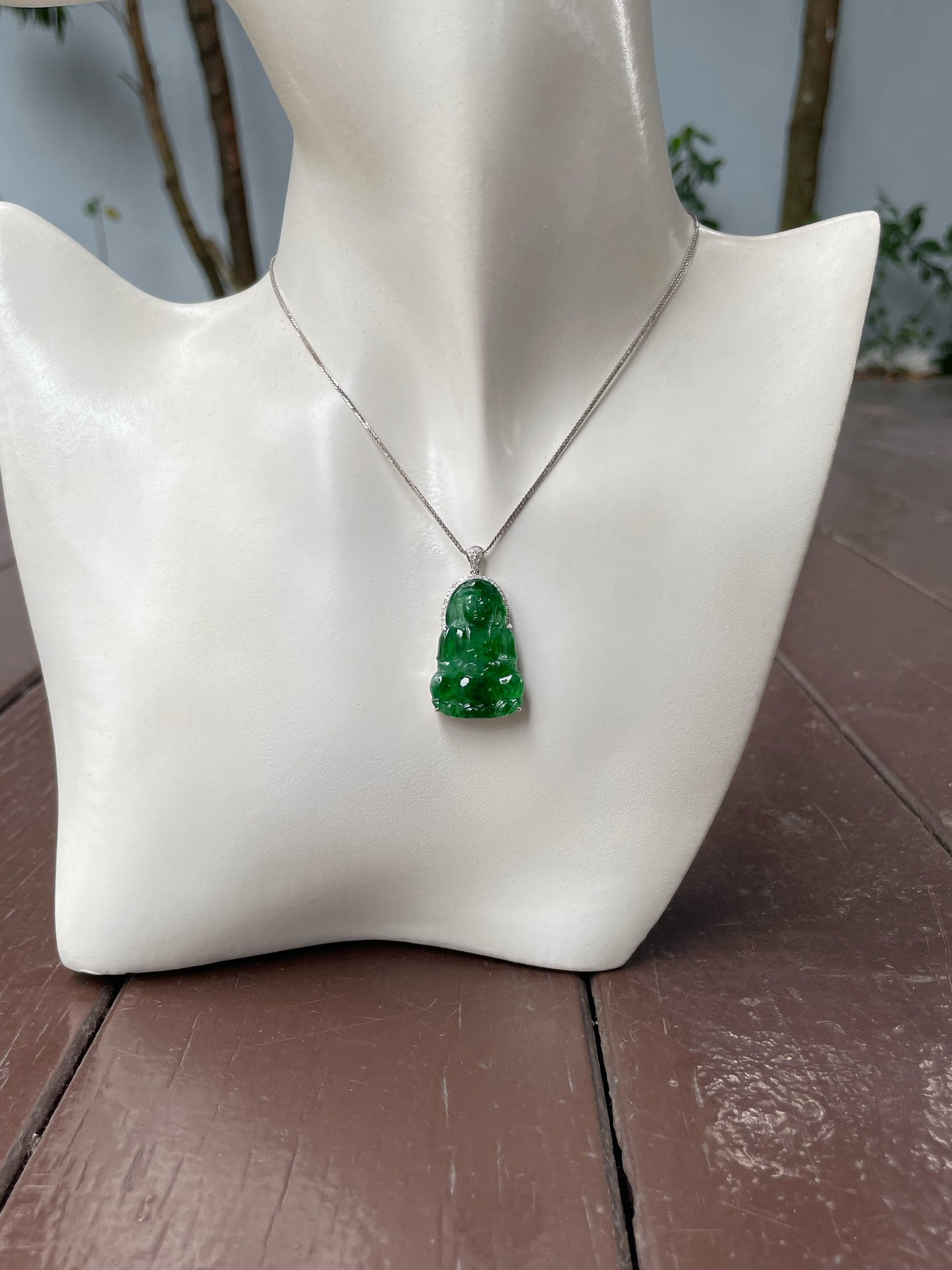 Green Jadeite Pendant - Goddess Of Mercy (NJP093)