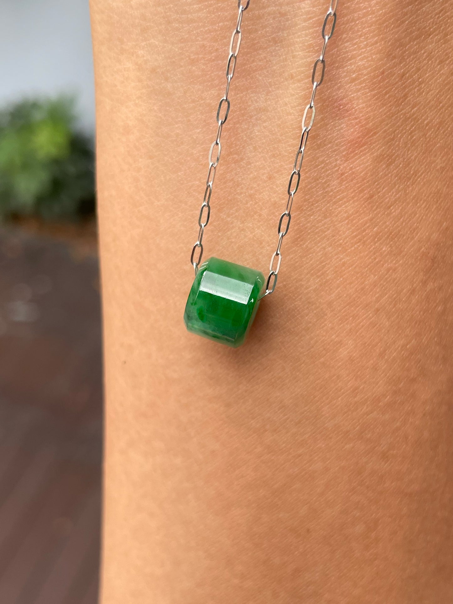 Green Jade Barrel Pendant - Lu Lu Tong 路路通 (NJP102)