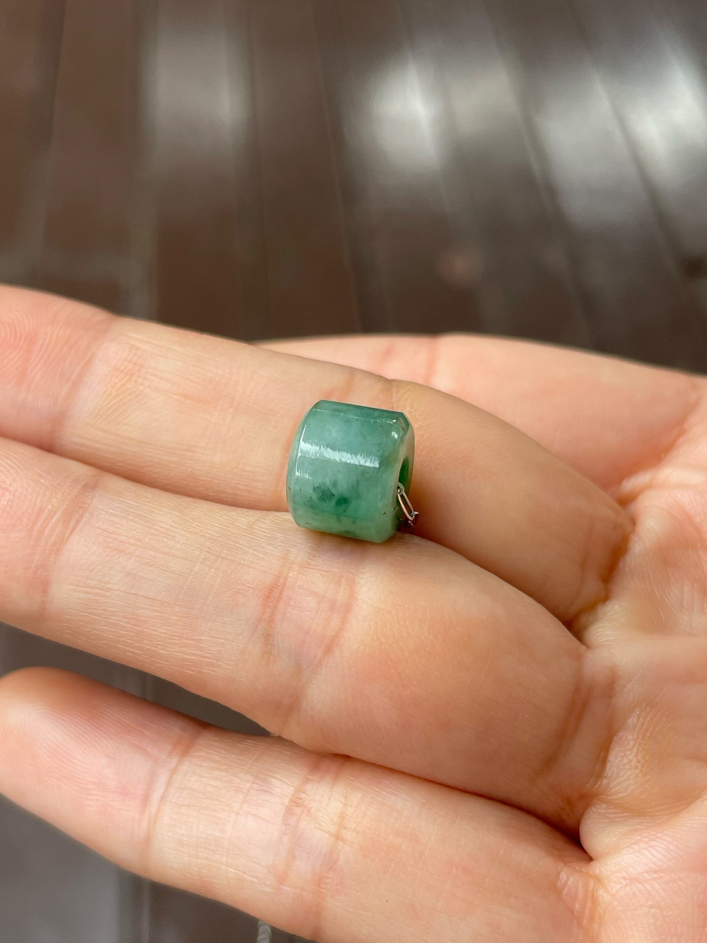 Green Jade Barrel Pendant - Lu Lu Tong 路路通 (NJP102)