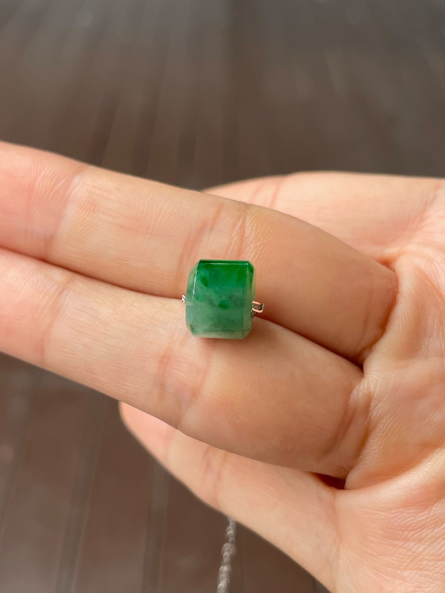 Green Jade Barrel Pendant - Lu Lu Tong 路路通 (NJP102)