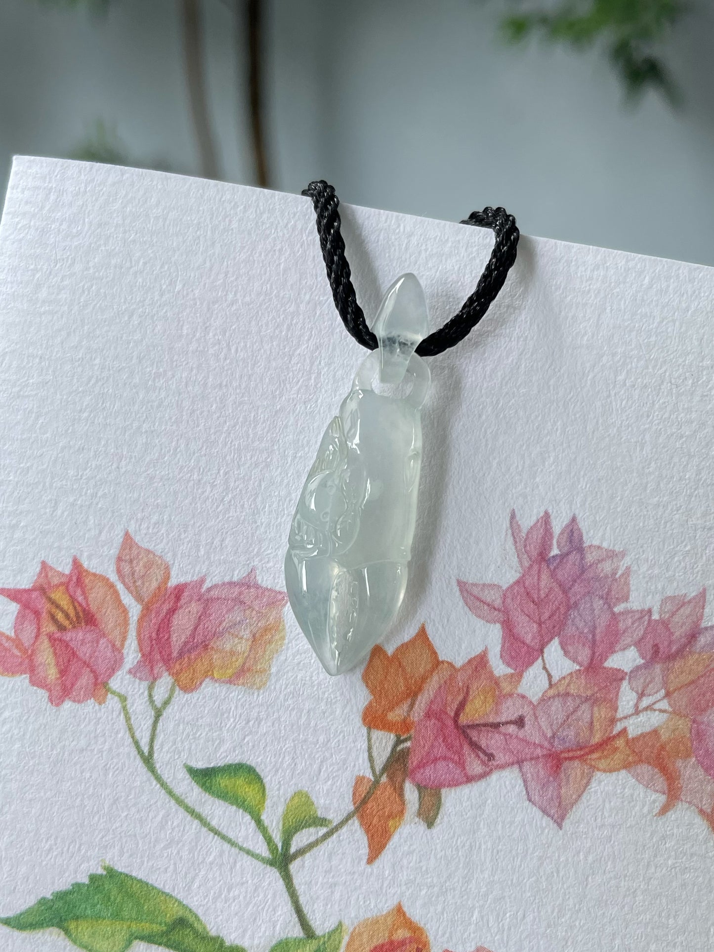 Icy Jade Pendant - Crab Claw (NJP112)
