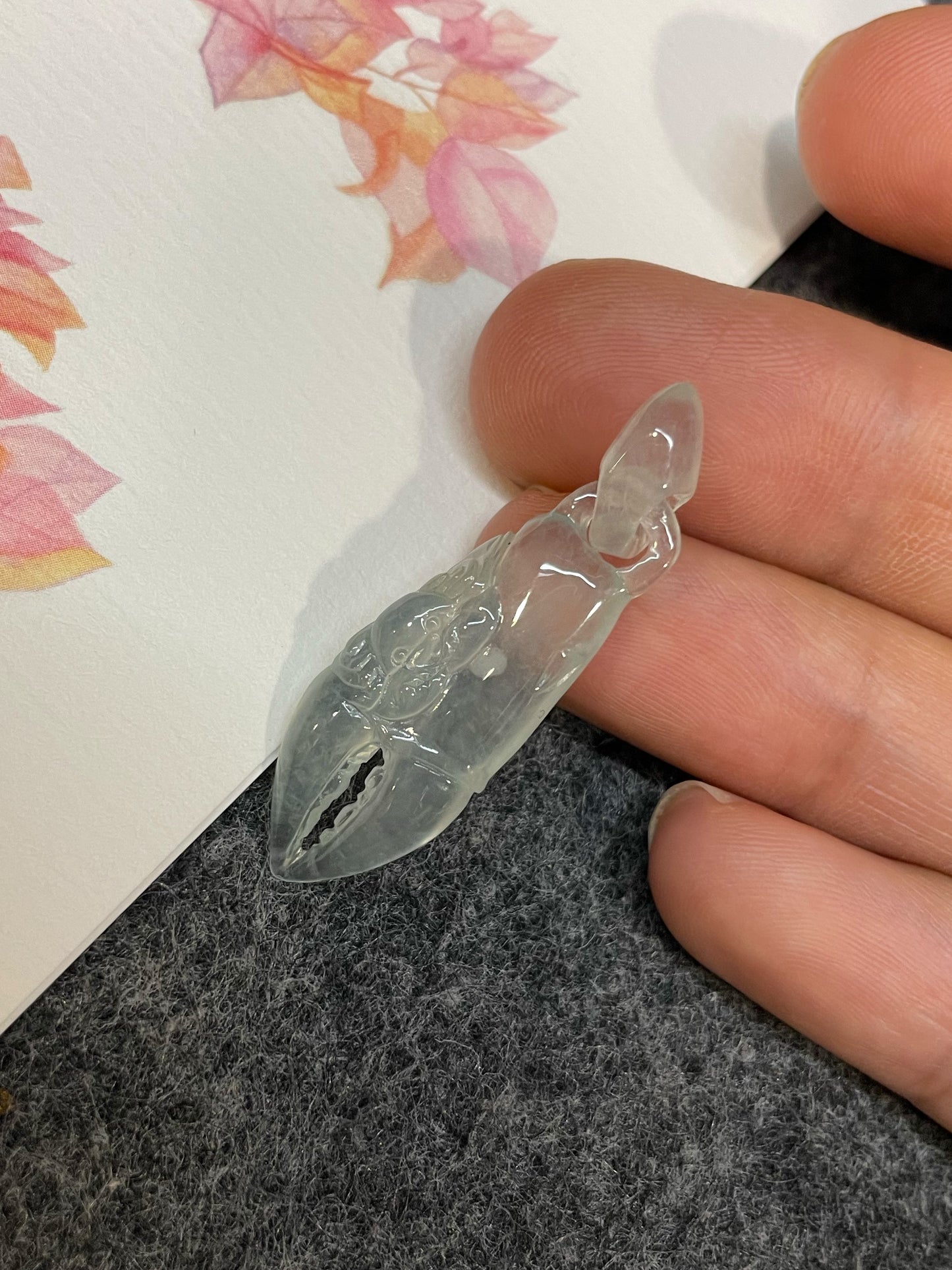 Icy Jade Pendant - Crab Claw (NJP112)