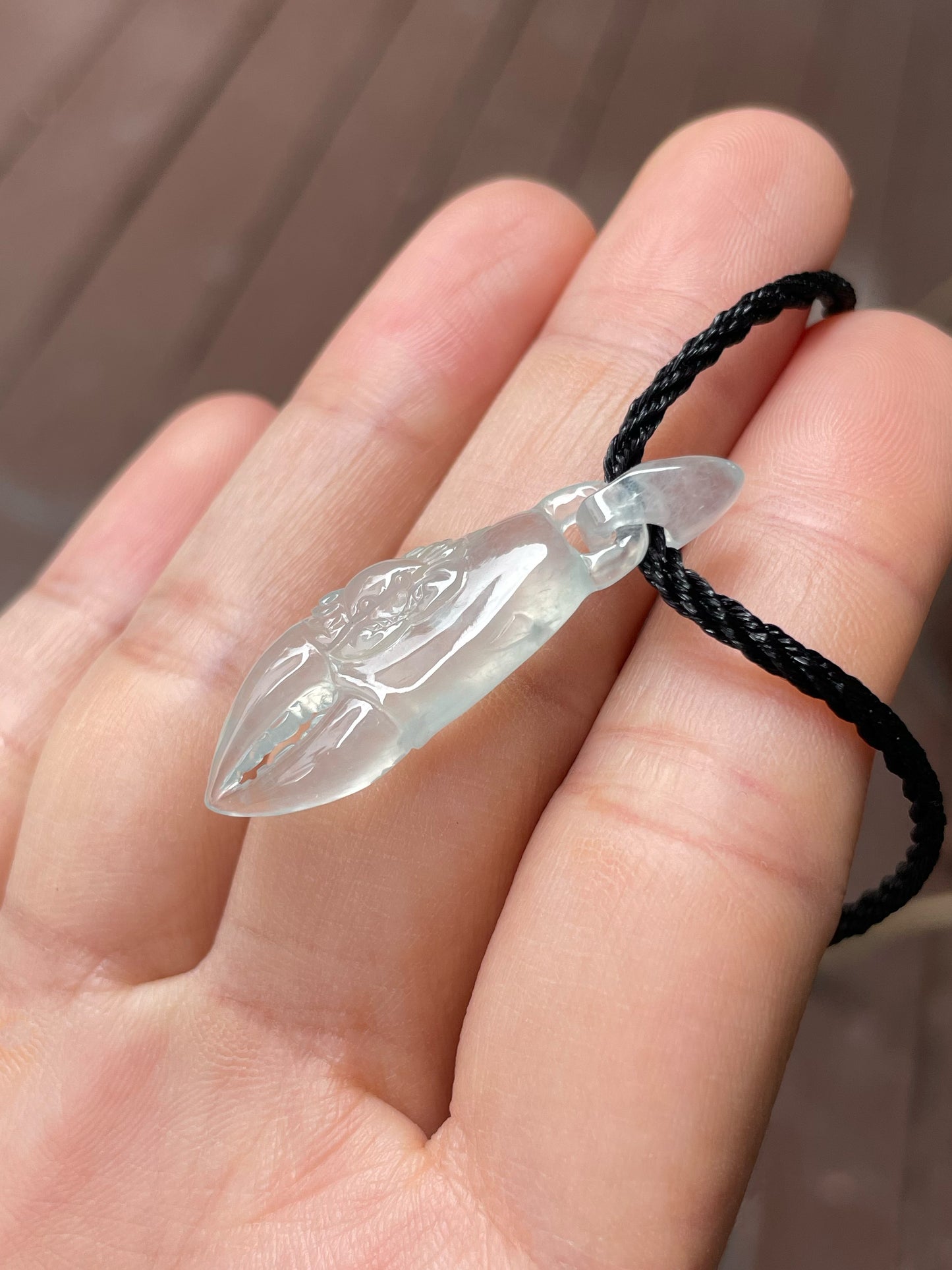 Icy Jade Pendant - Crab Claw (NJP112)