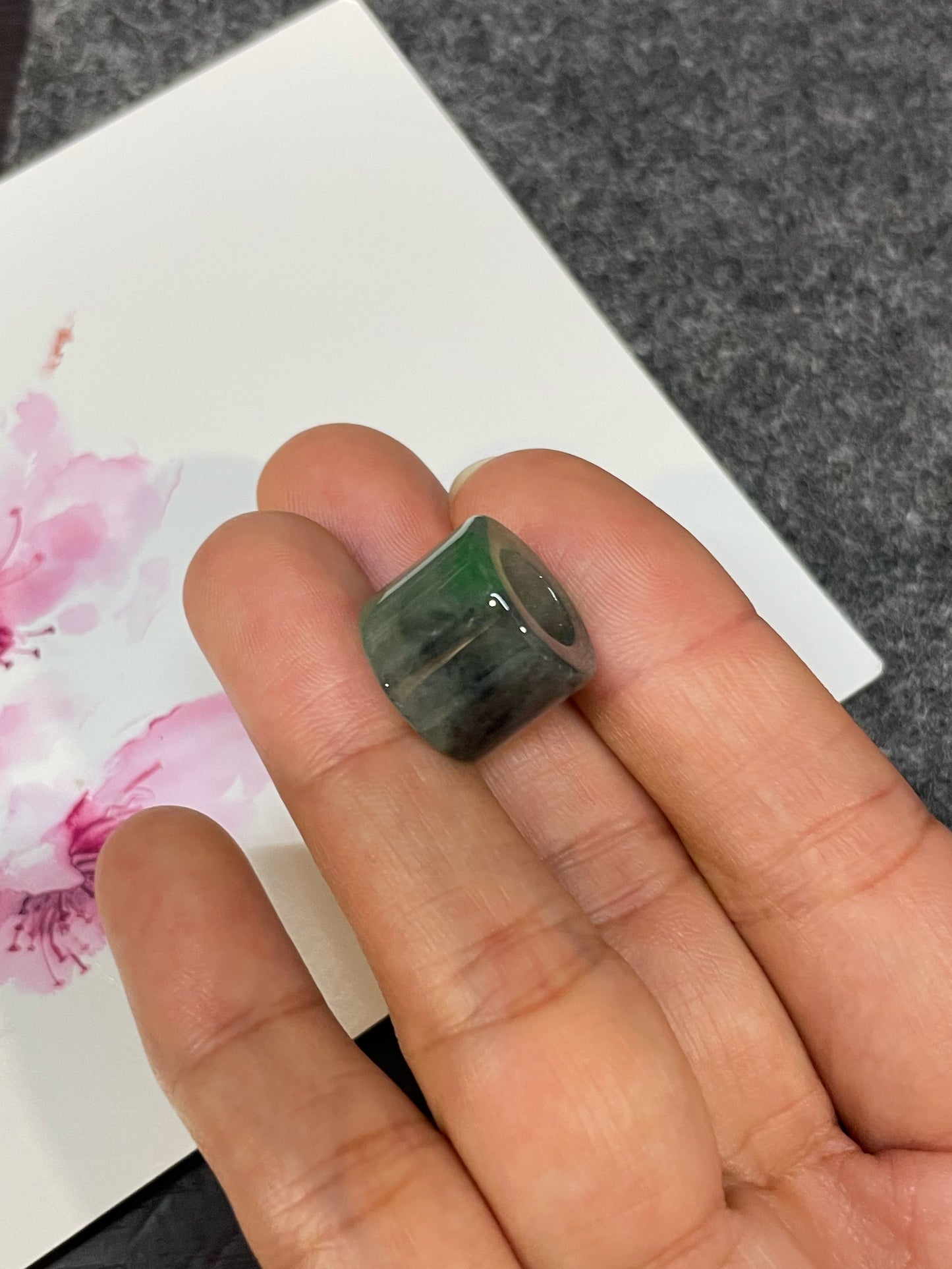 Black With Green Jade Barrel Pendant - Lu Lu Tong 路路通 (NJP181)