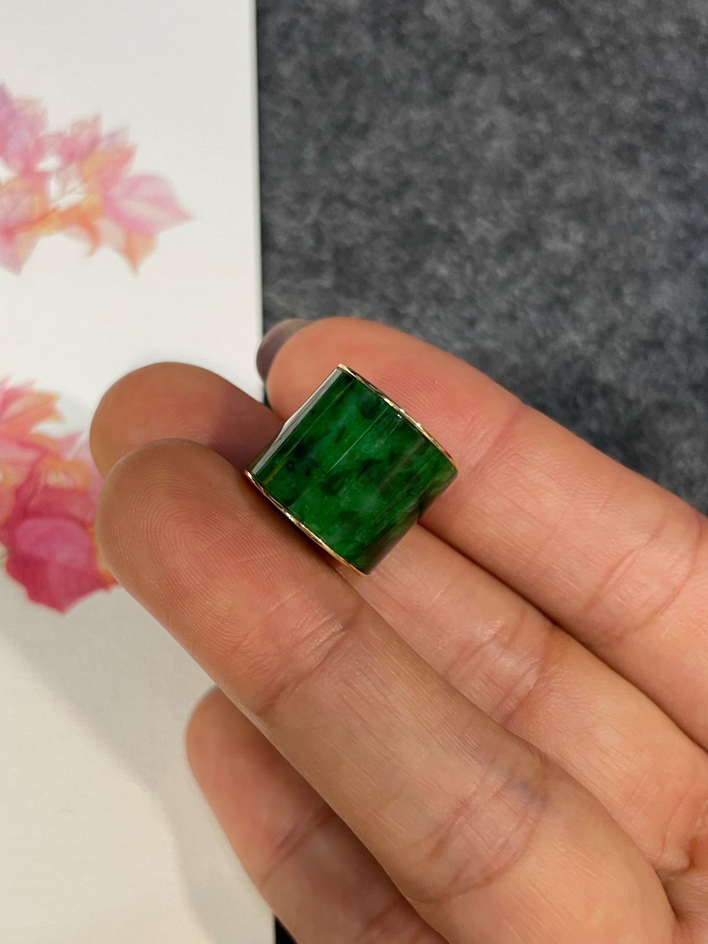 Green Jade Barrel Pendant - Lu Lu Tong 路路通 (NJP186)