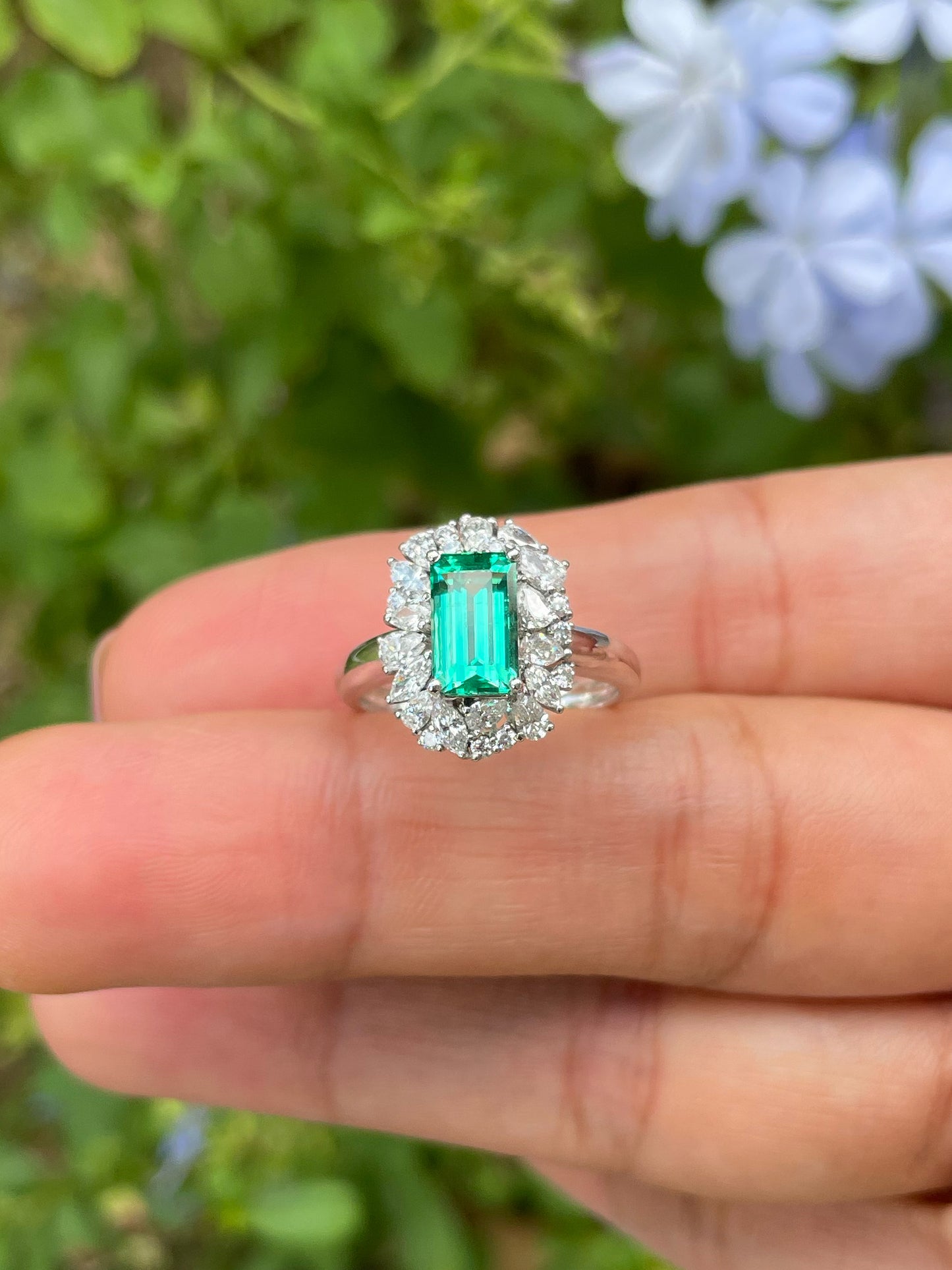 Un-oiled Emerald Ring - 1.17CT (NJR033)