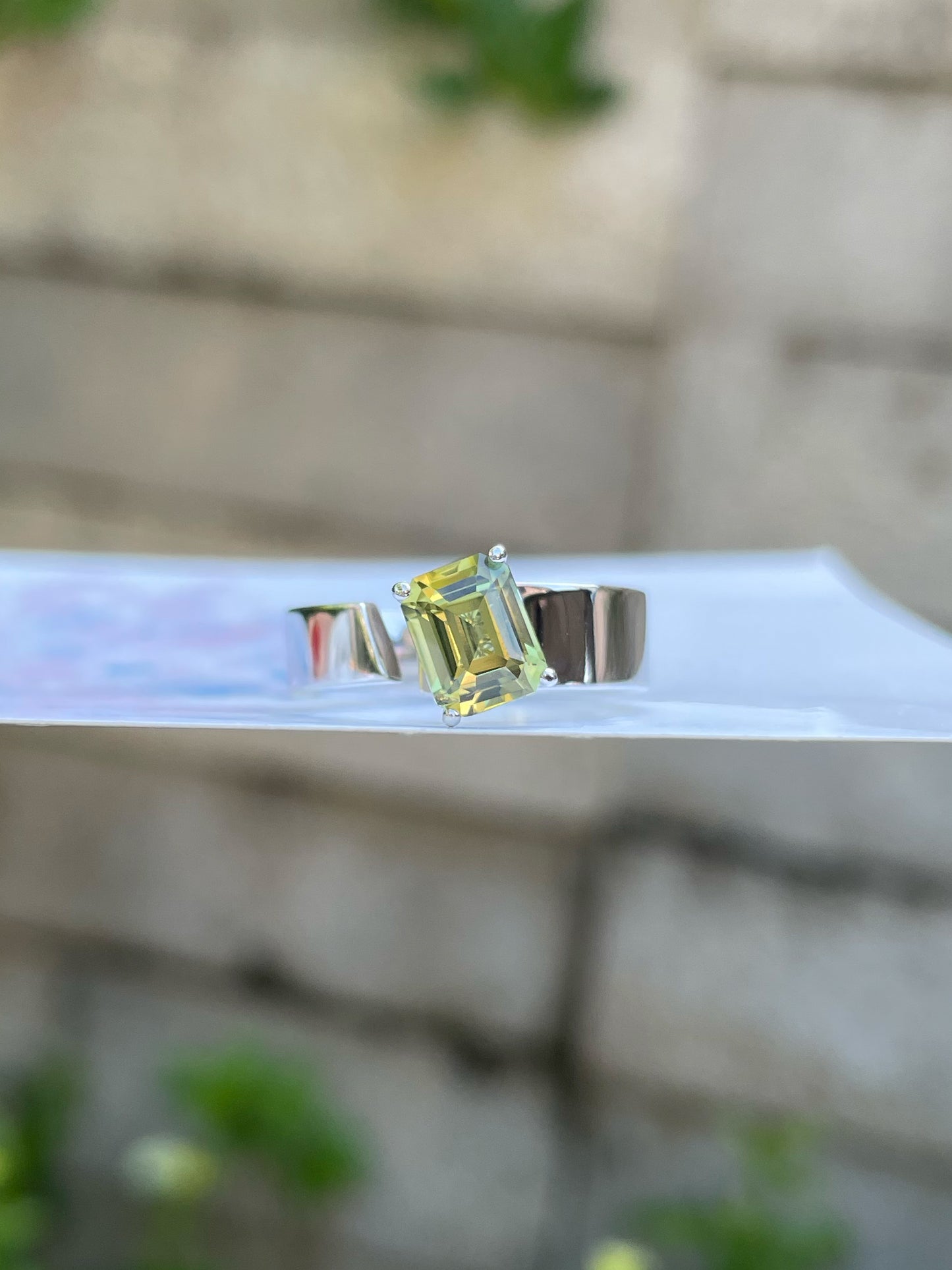 Unheated Greenish Yellow Sapphire Ring - 1.57CT (NJR218)