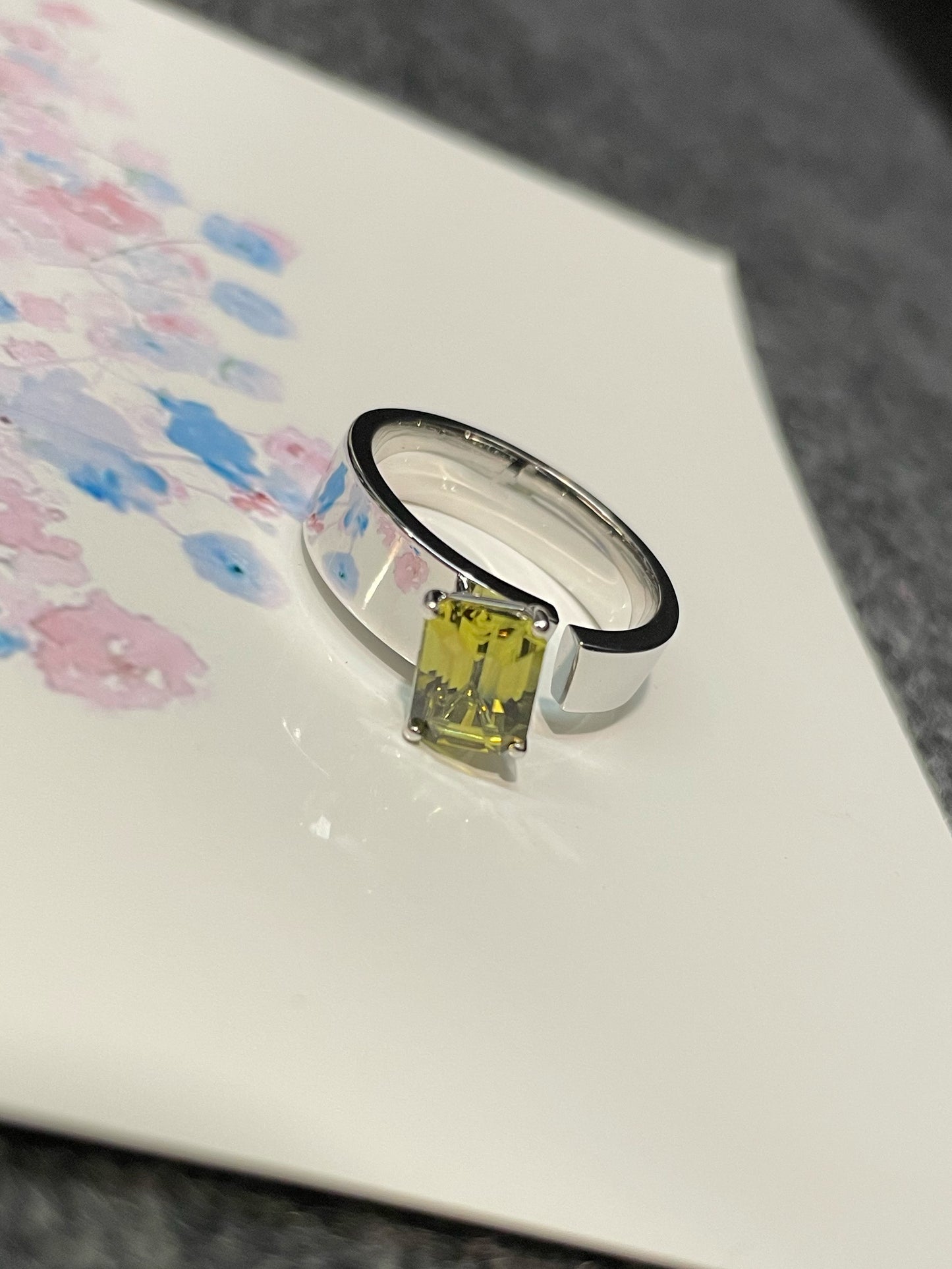 Unheated Greenish Yellow Sapphire Ring - 1.57CT (NJR218)