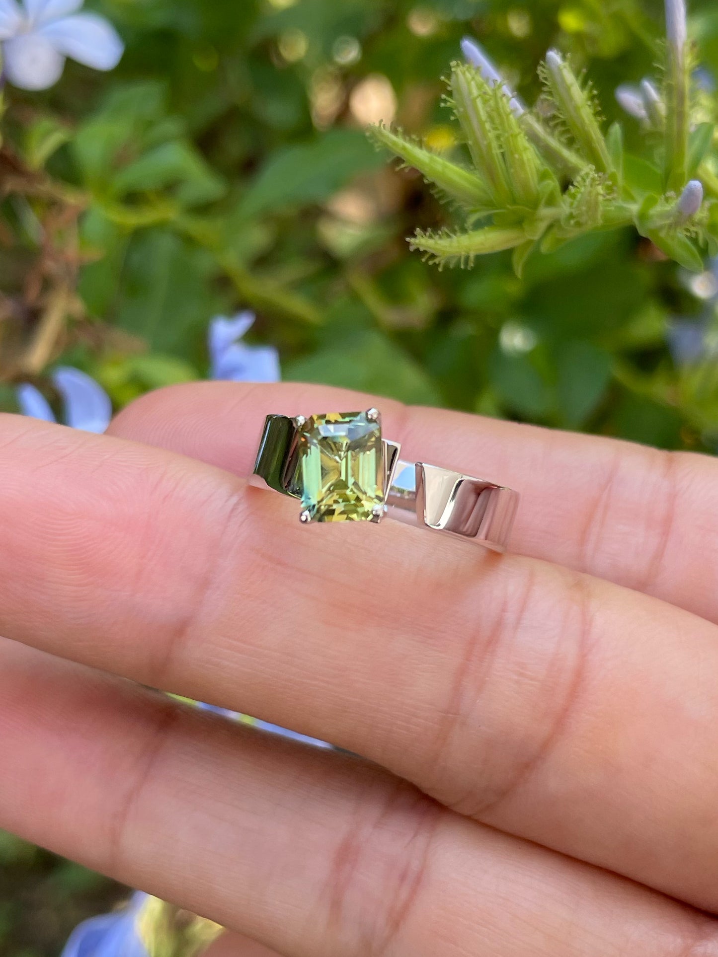 Unheated Greenish Yellow Sapphire Ring - 1.57CT (NJR218)