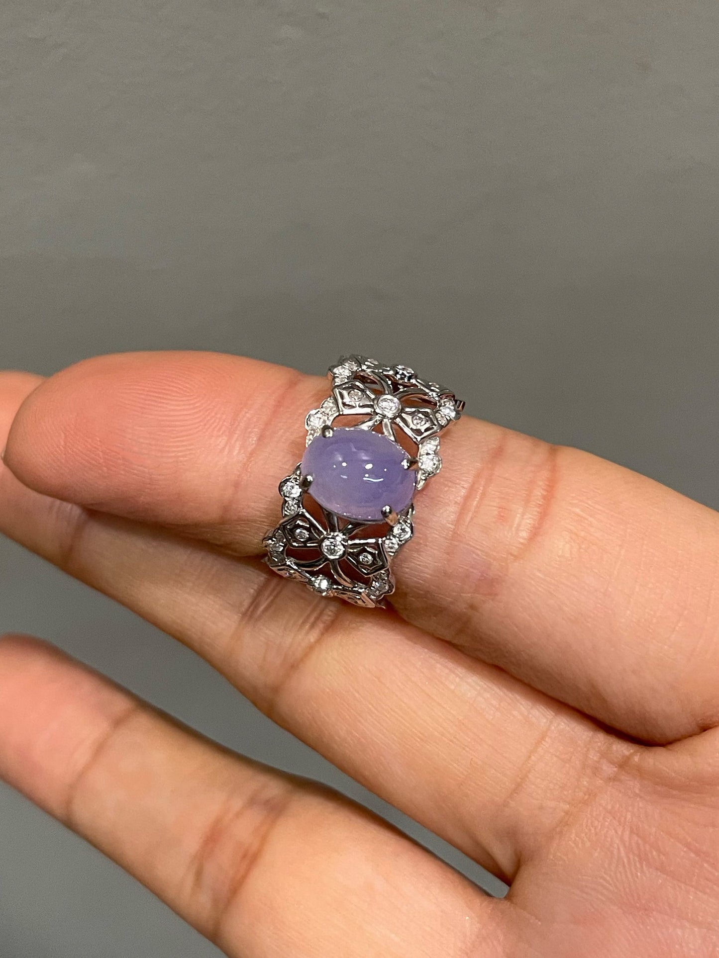 Lavender Jadeite Cabochon Ring (NJR242)