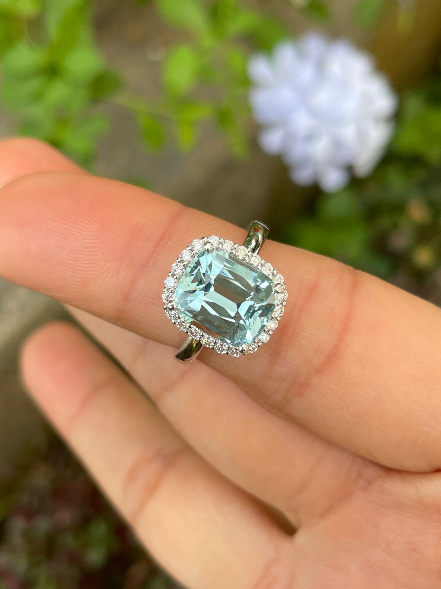 Aquamarine Ring - 3.78CT (NJR272)