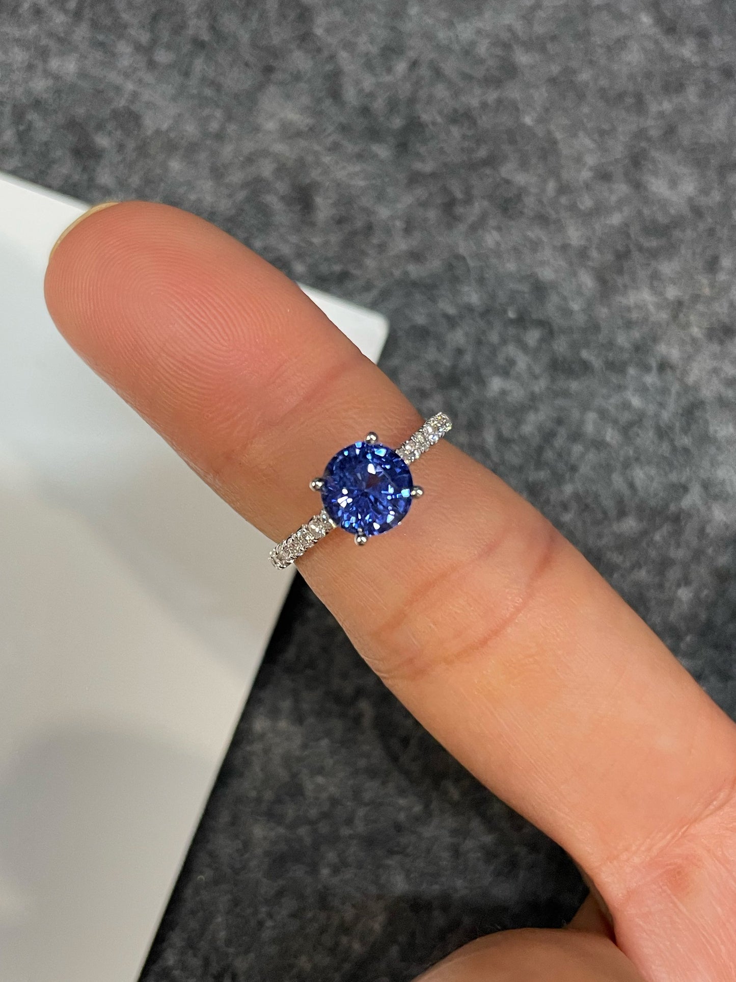Natural Blue Sapphire Ring - 1.66CT (NJR350)