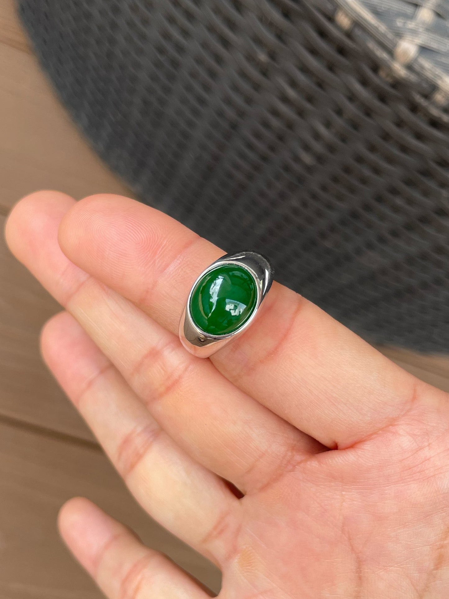 Green Jadeite Cabochon Ring (NJR370)