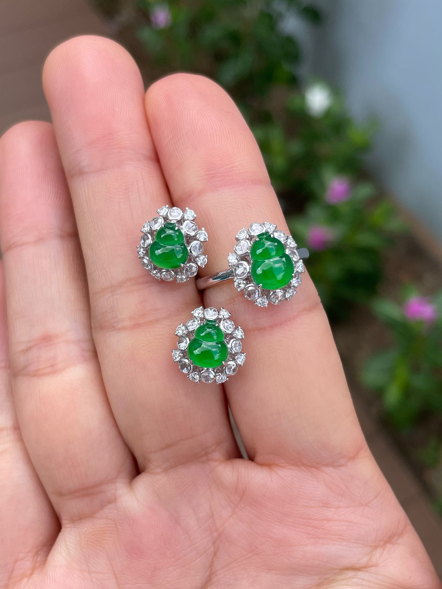 Green Jadeite Hu Lu Set - Ring & Earrings (NJS016)