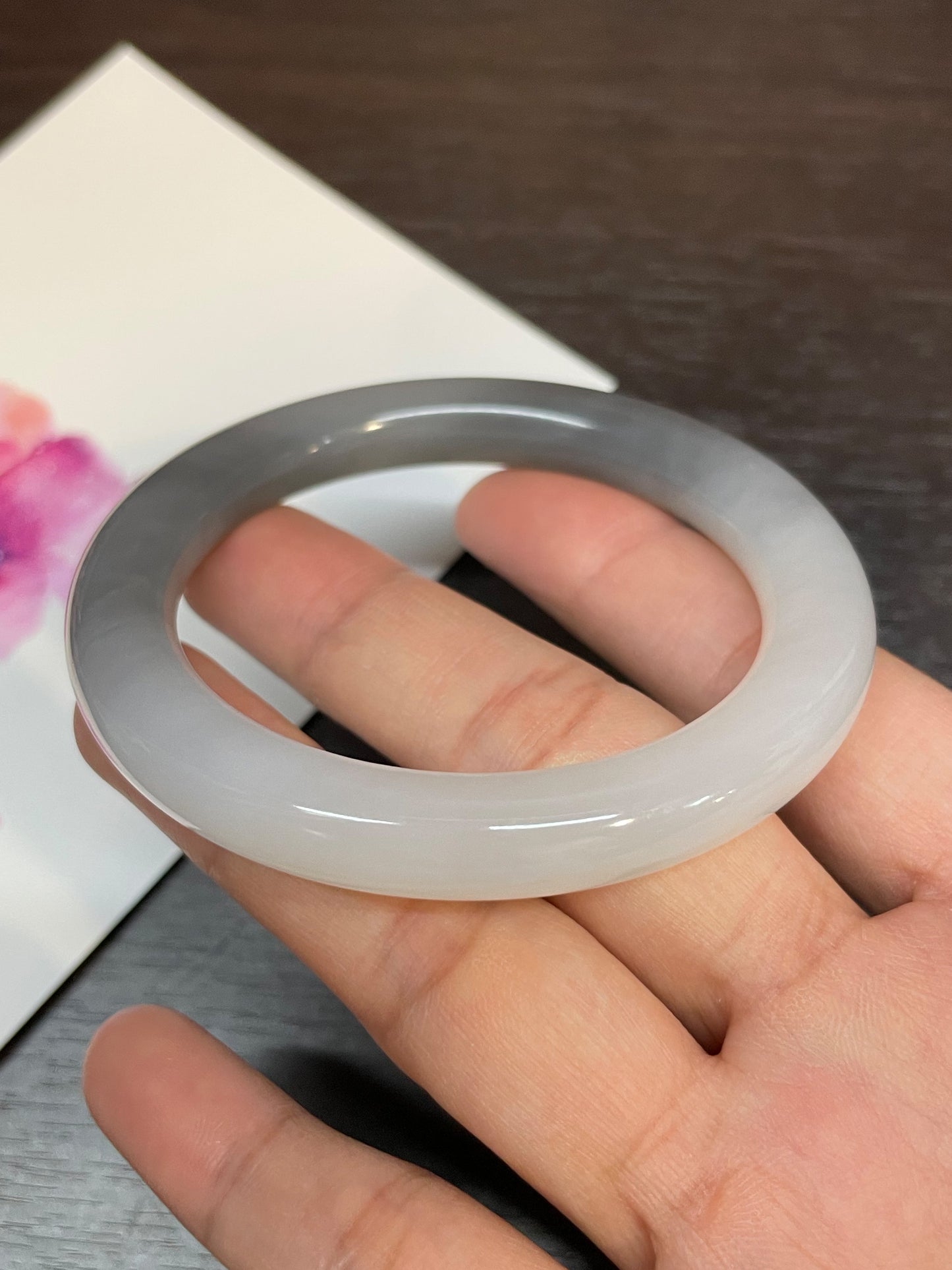 White and Grey Nephrite Bangle | 55mm (NJBA040)